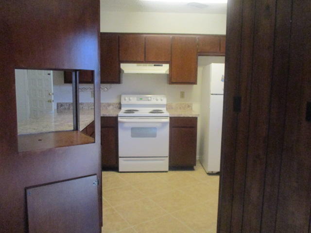 BERKSHIRE WOODS - Residential Lease