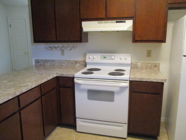 BERKSHIRE WOODS - Residential Lease