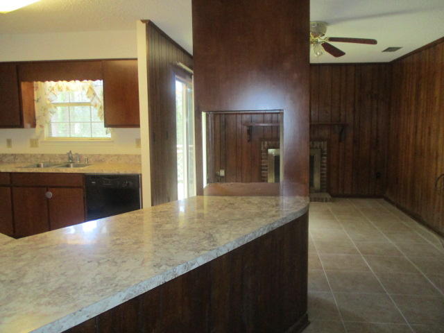 BERKSHIRE WOODS - Residential Lease