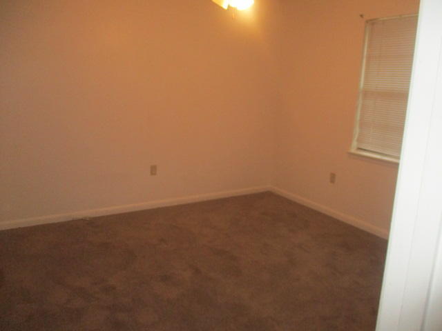 BERKSHIRE WOODS - Residential Lease