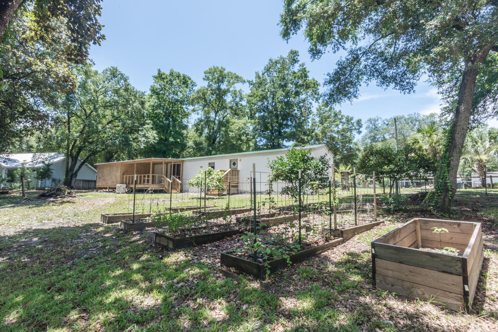 MAGNOLIA BAYE - Residential