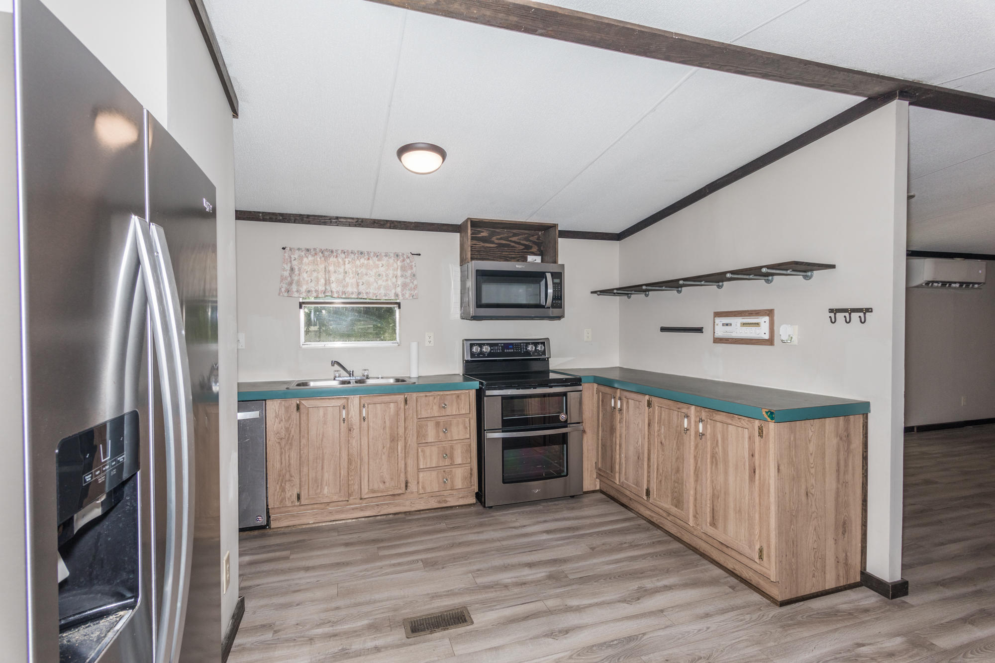 MAGNOLIA BAYE - Residential