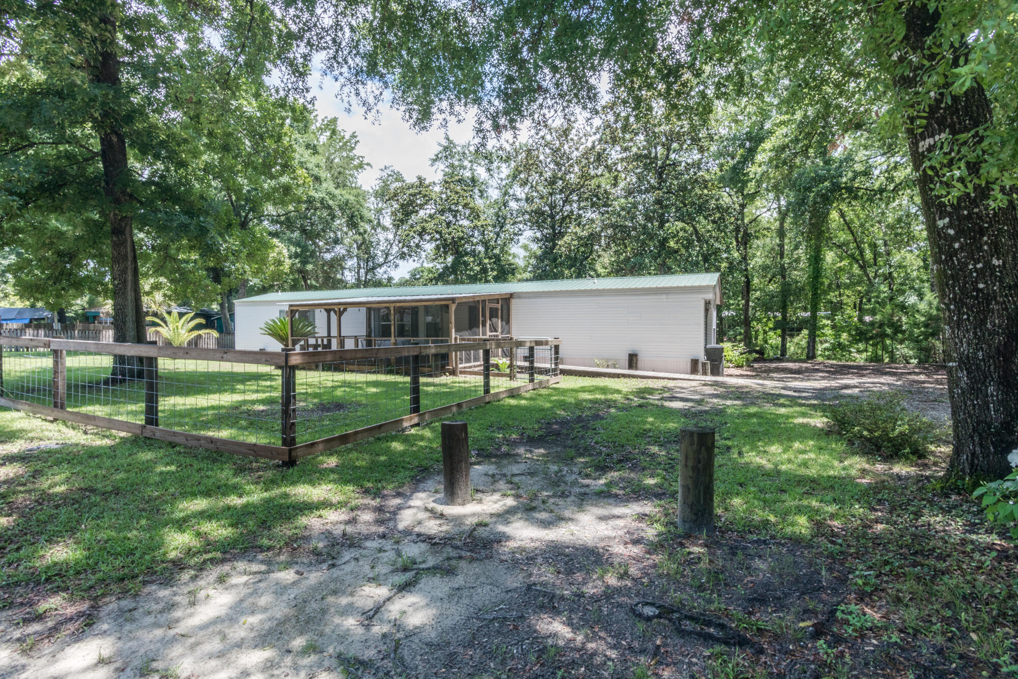 MAGNOLIA BAYE - Residential