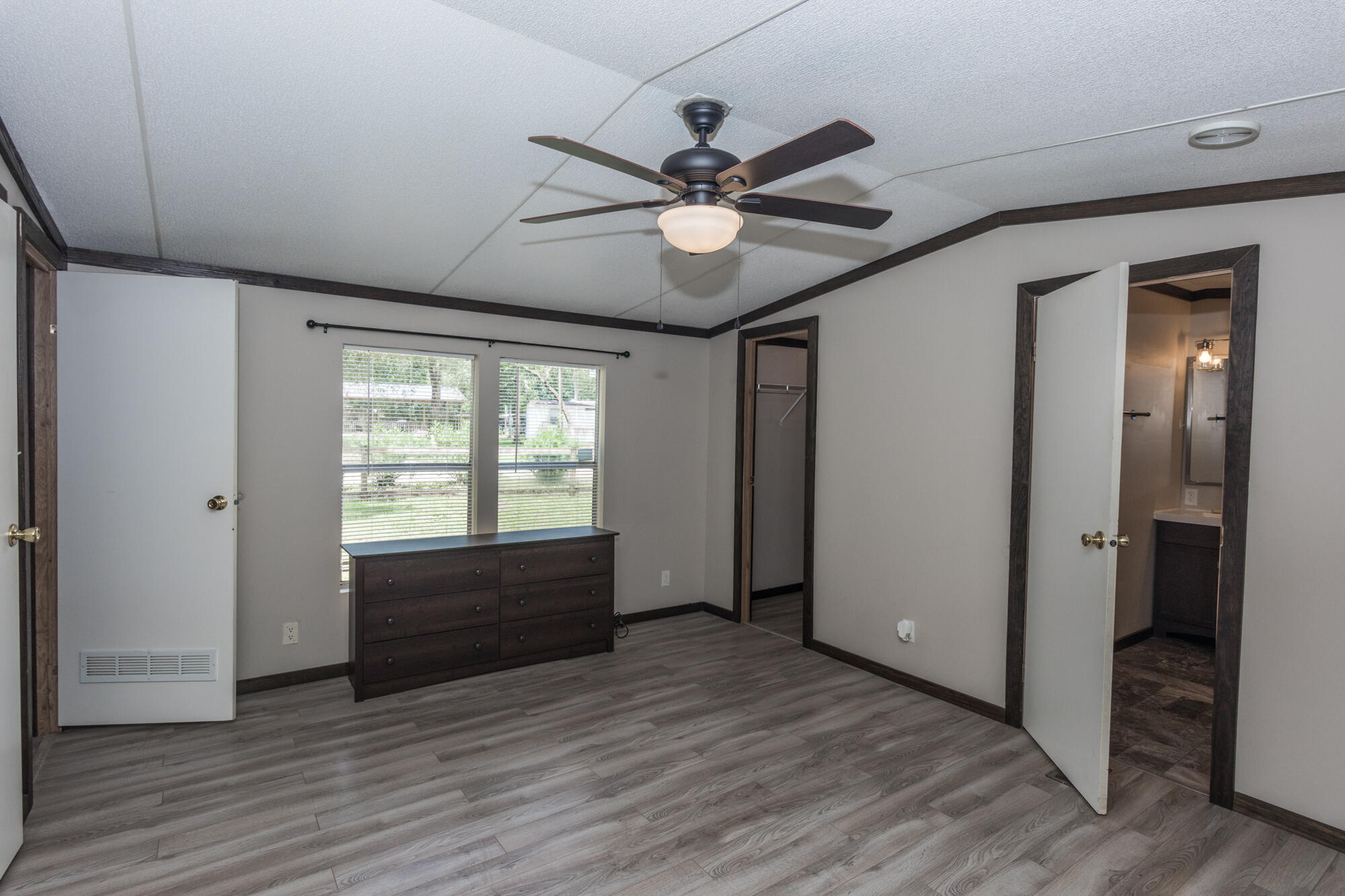 MAGNOLIA BAYE - Residential