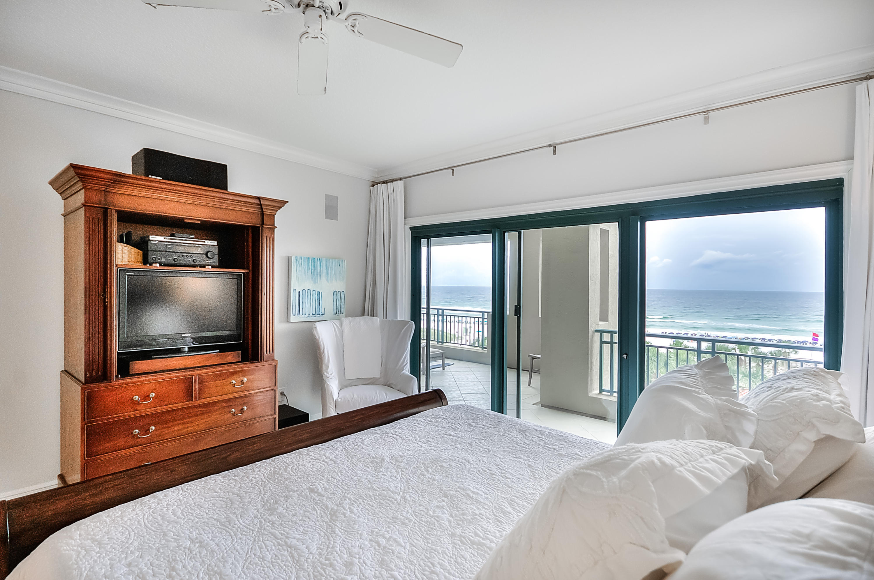 SOUTHWINDS III - Residential