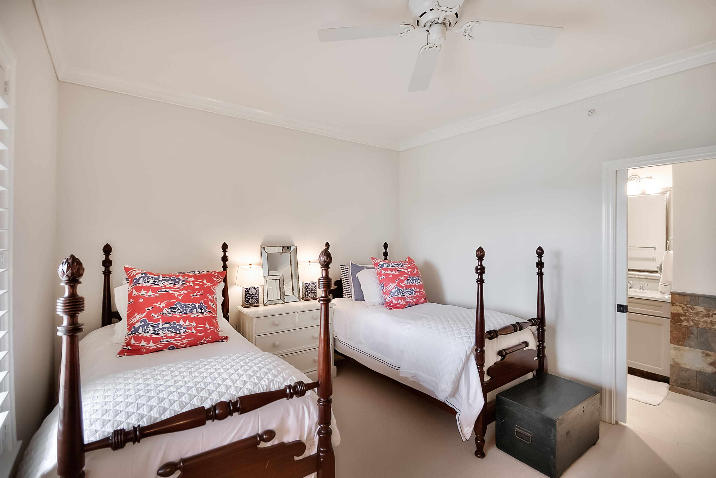 SOUTHWINDS III - Residential