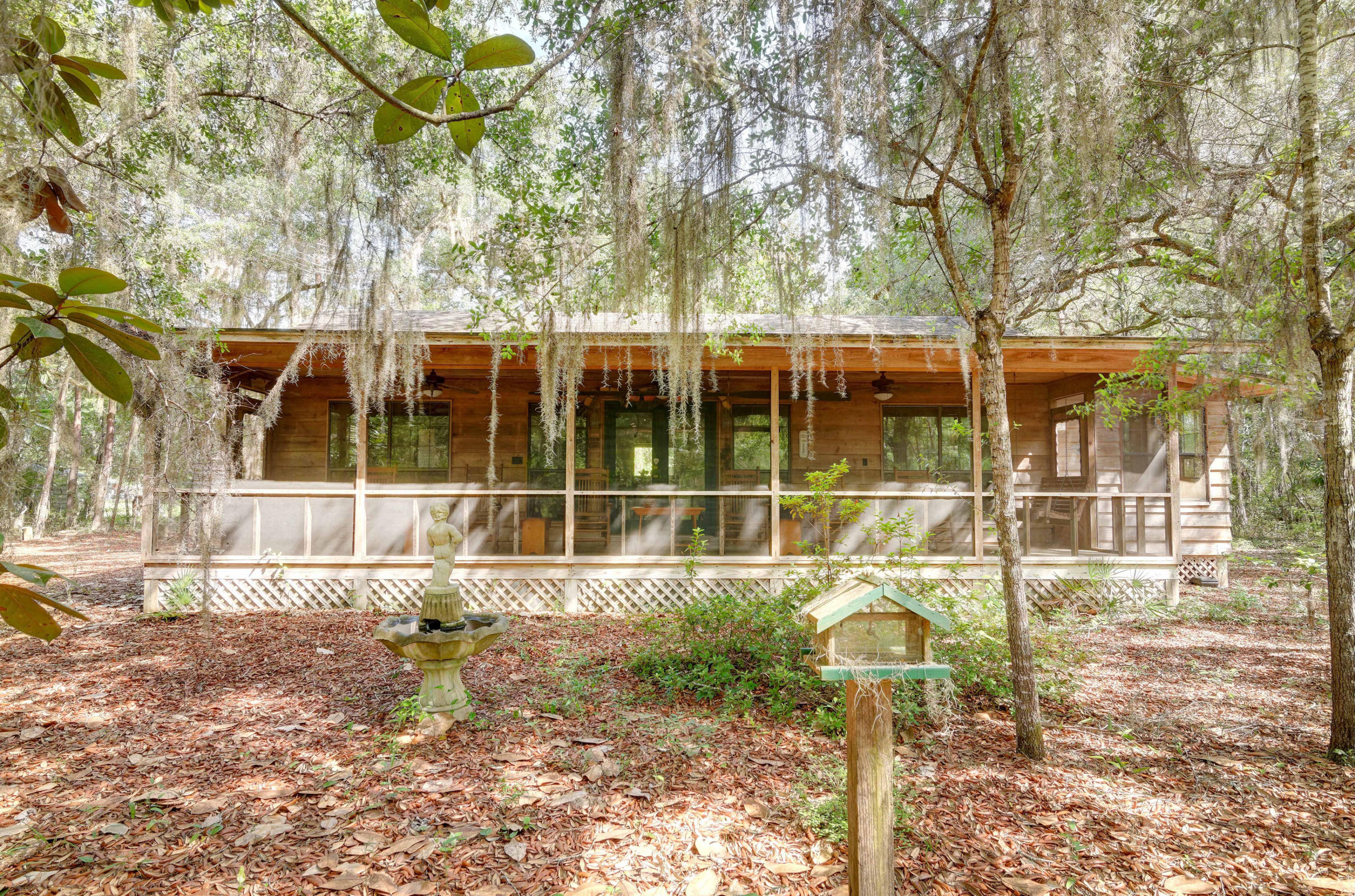 NO RECORDED SUBDIVISION - Residential