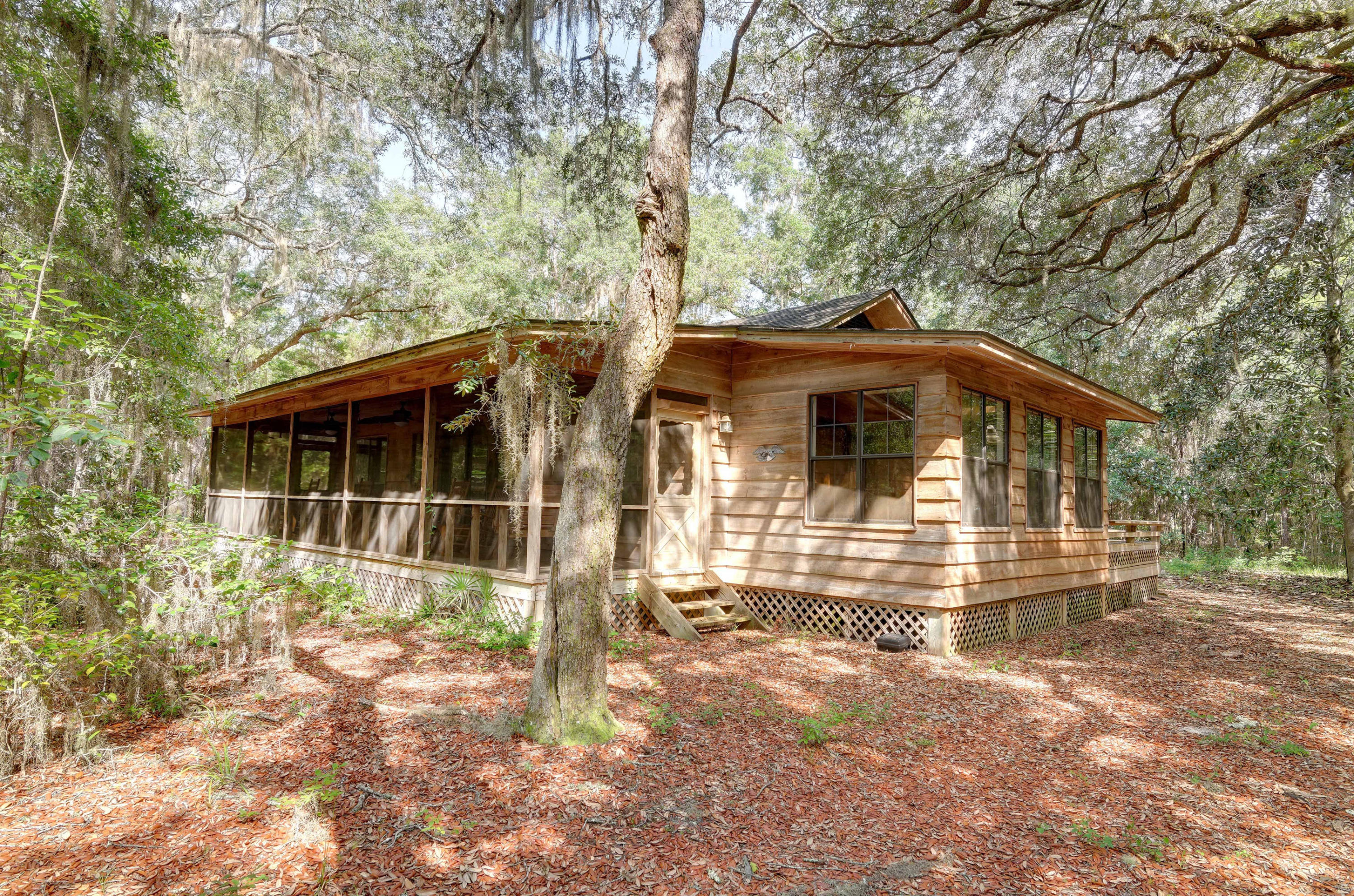 NO RECORDED SUBDIVISION - Residential