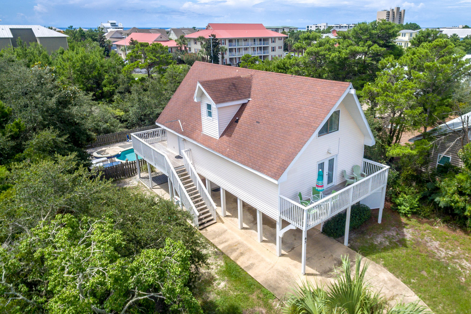 WHITE SUGAR ESTATES - Residential