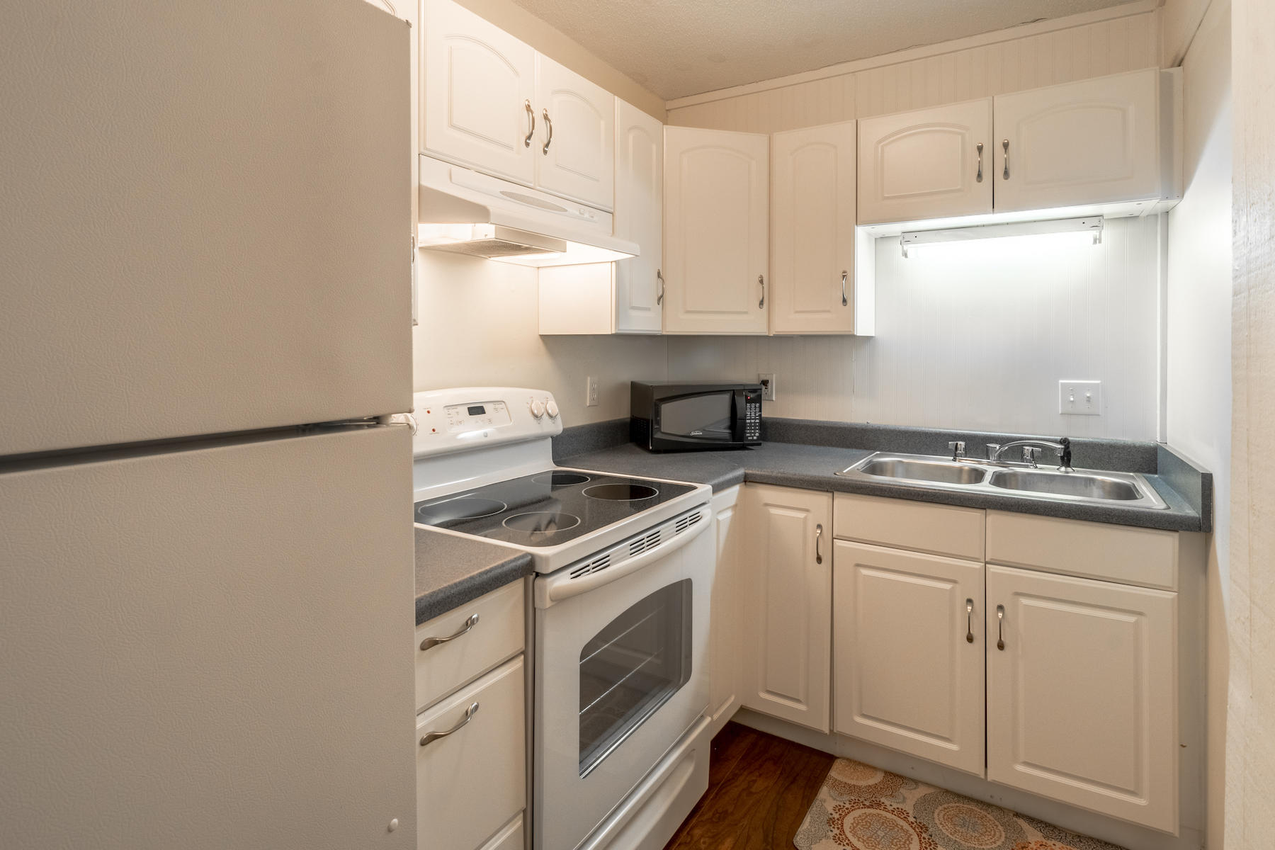 WHITE SUGAR ESTATES - Residential