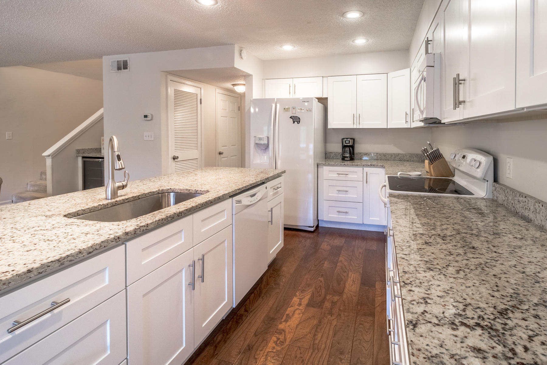 WHITE SUGAR ESTATES - Residential