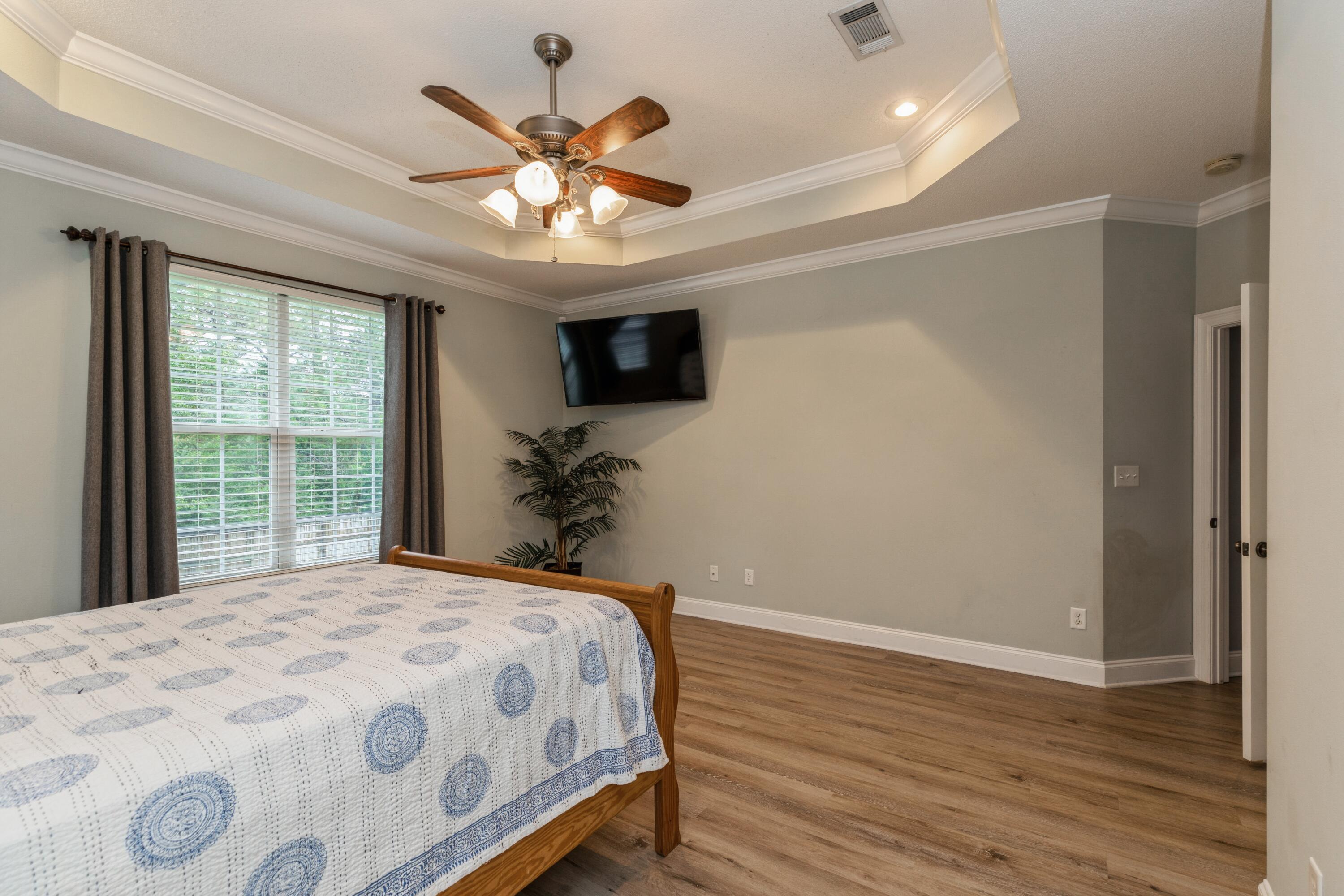 SHADOW PINES - Residential