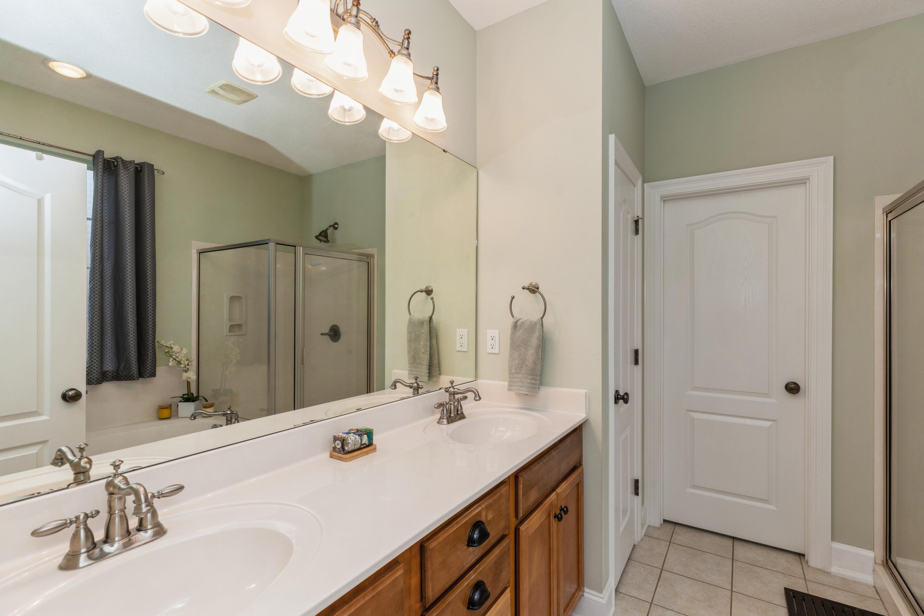 SHADOW PINES - Residential