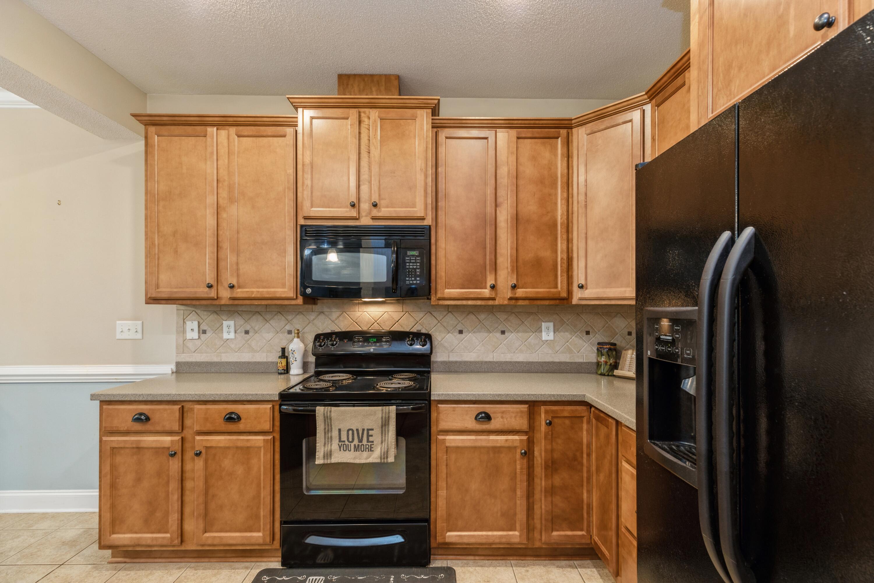 SHADOW PINES - Residential