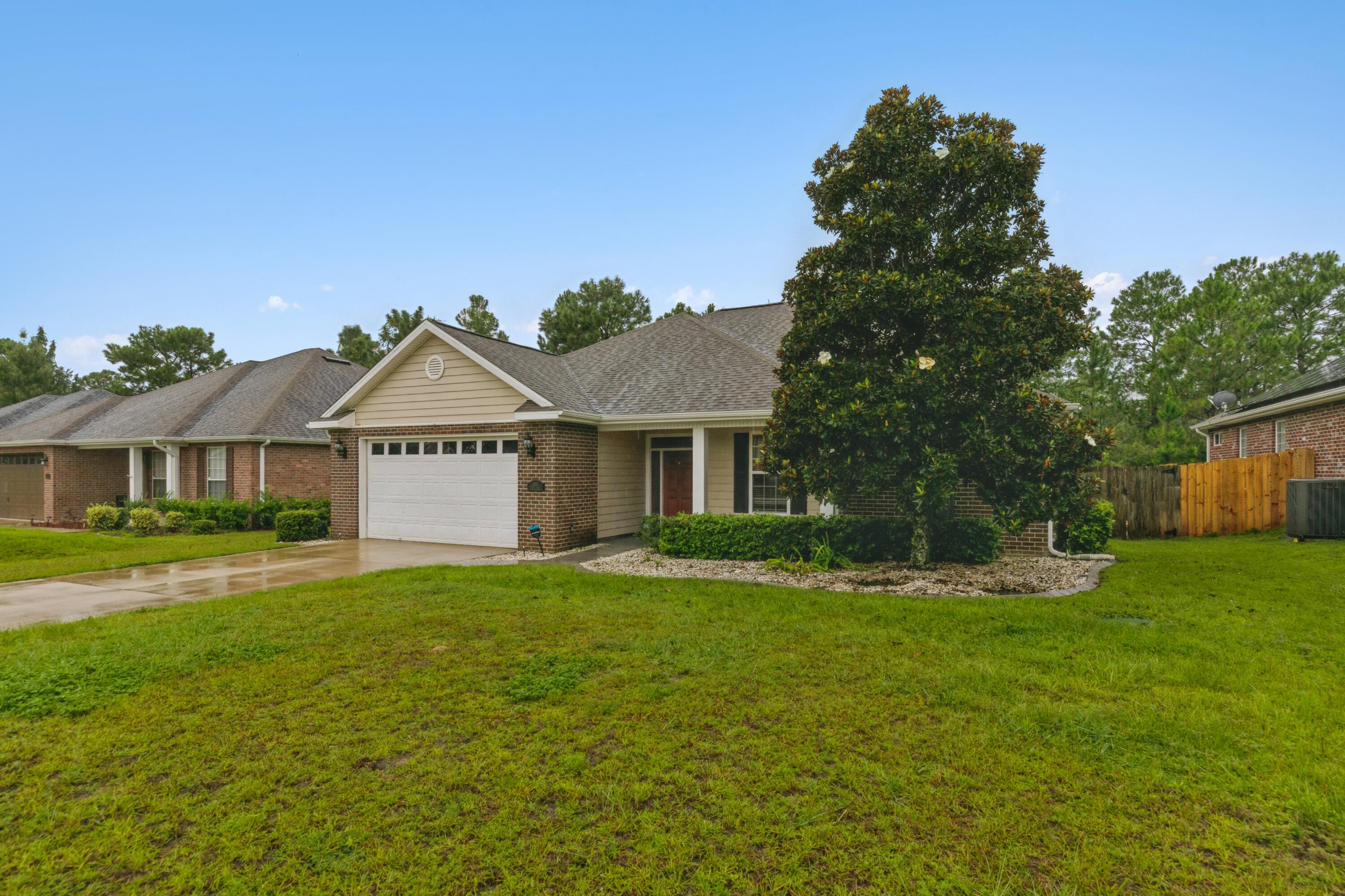 SHADOW PINES - Residential