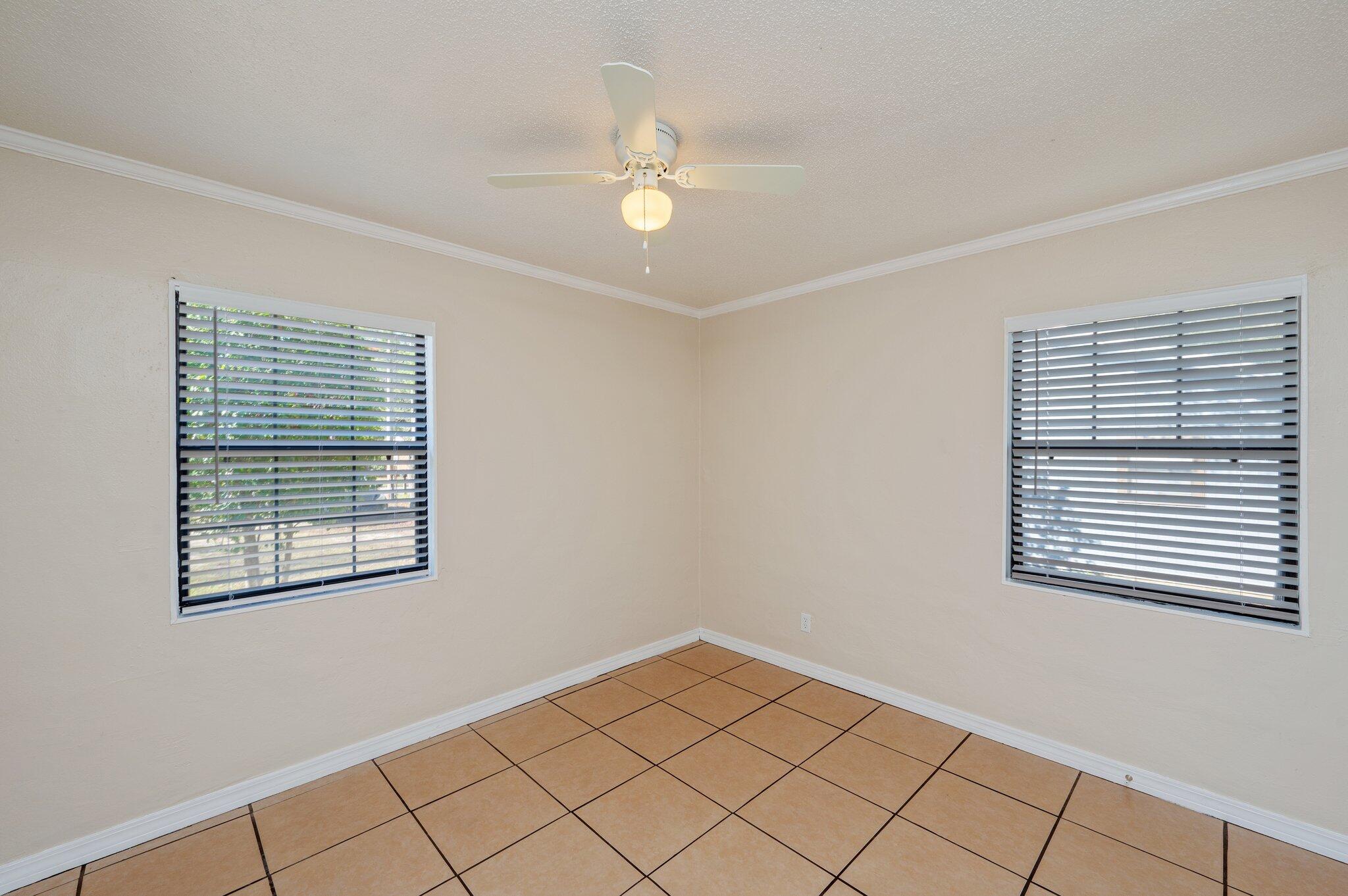 Valparaiso Plat #15 Lot 5 Blk 21 - Residential Lease