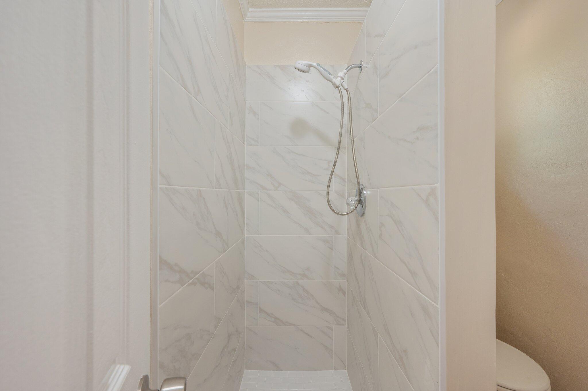 Valparaiso Plat #15 Lot 5 Blk 21 - Residential Lease