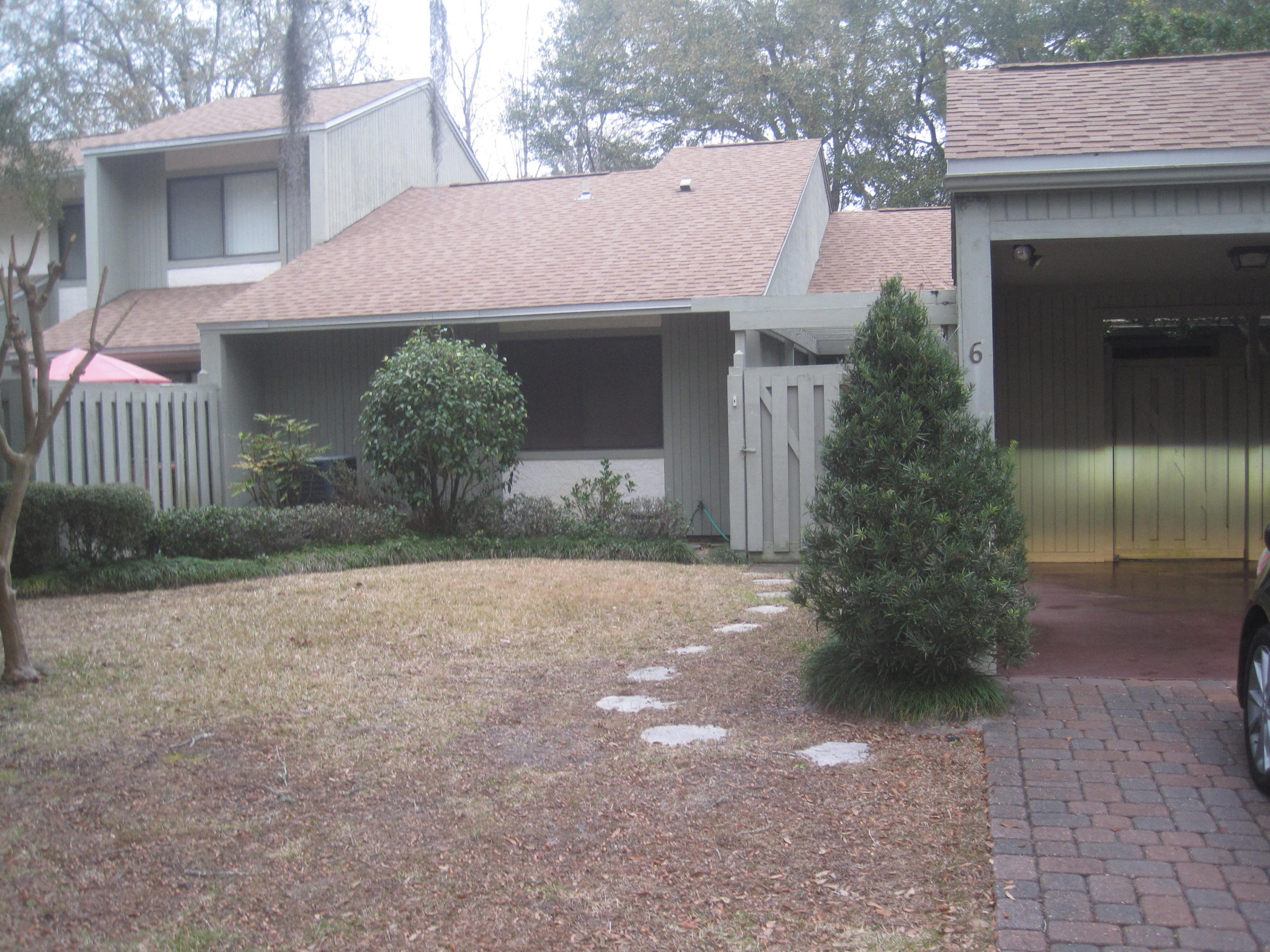 ROYAL OAK VILLAGE - Residential