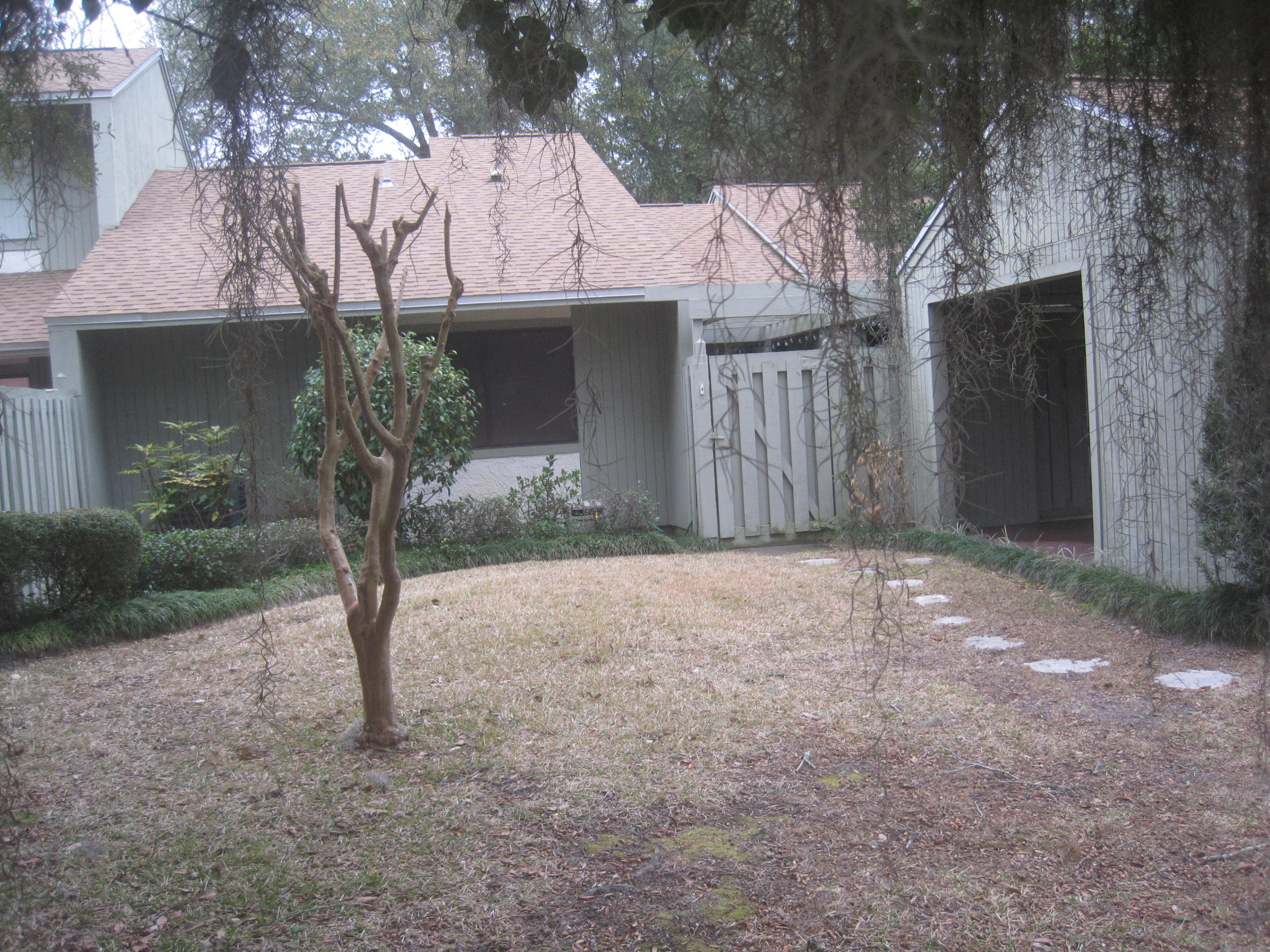 ROYAL OAK VILLAGE - Residential