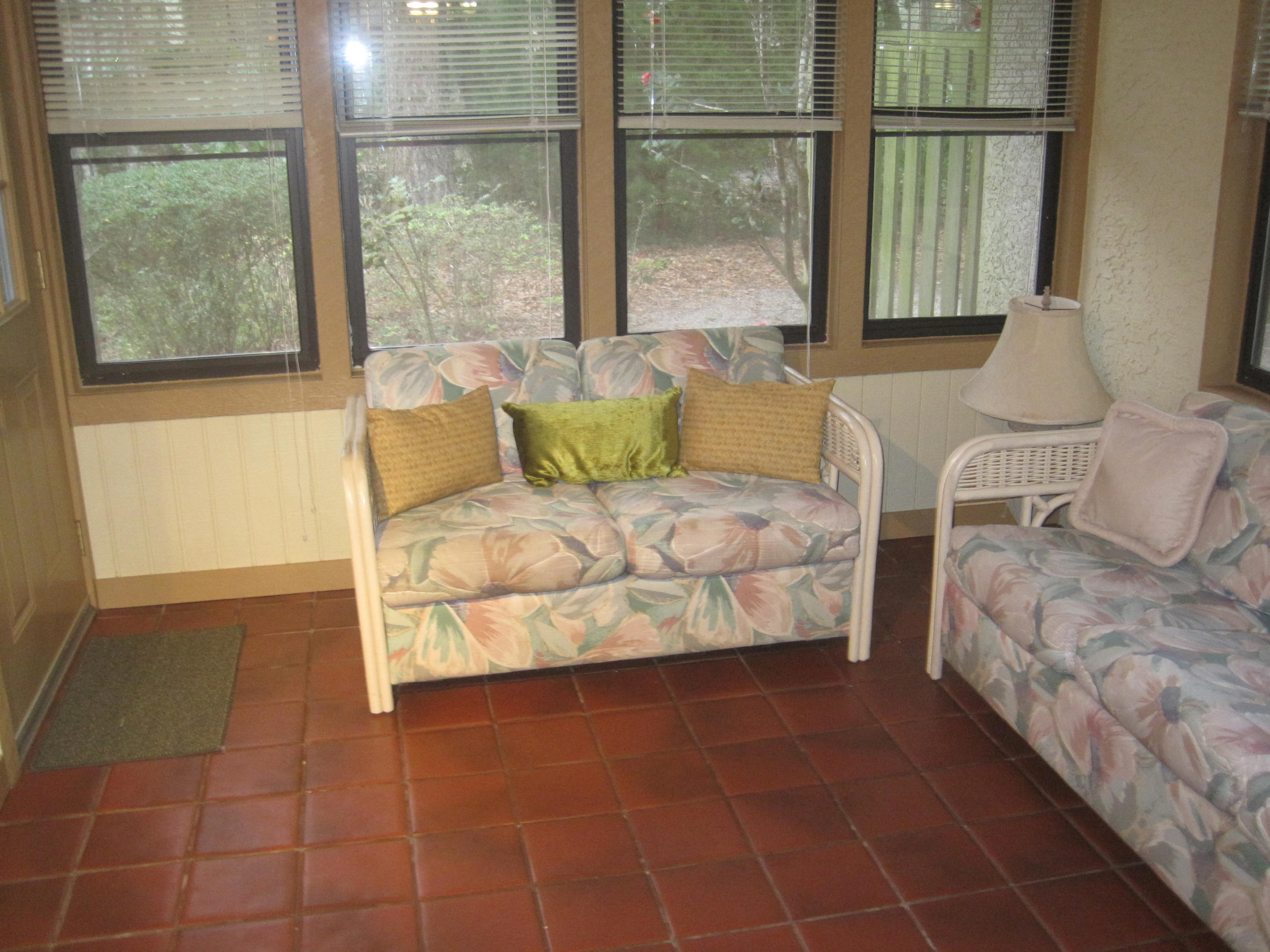 ROYAL OAK VILLAGE - Residential