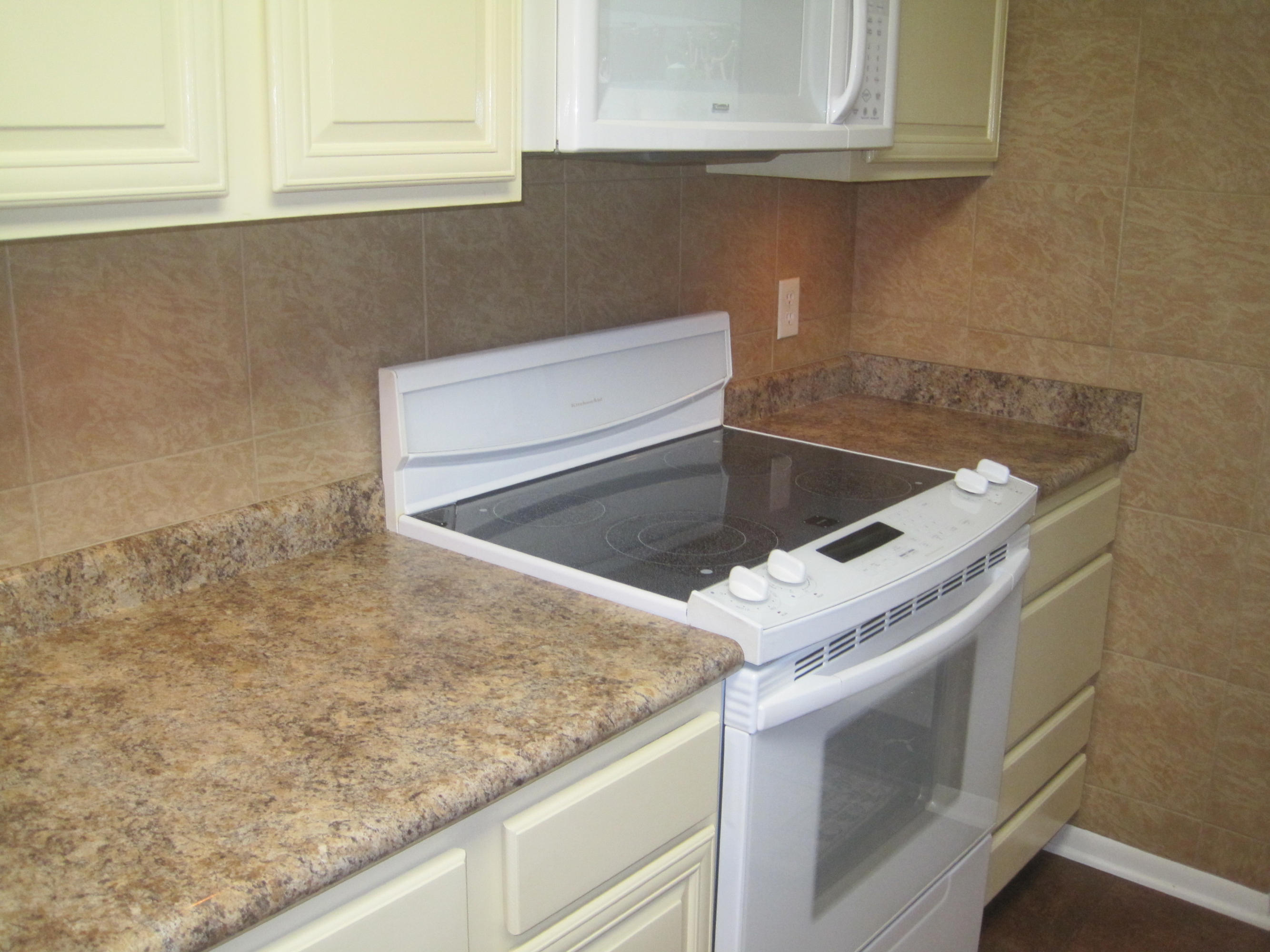 ROYAL OAK VILLAGE - Residential