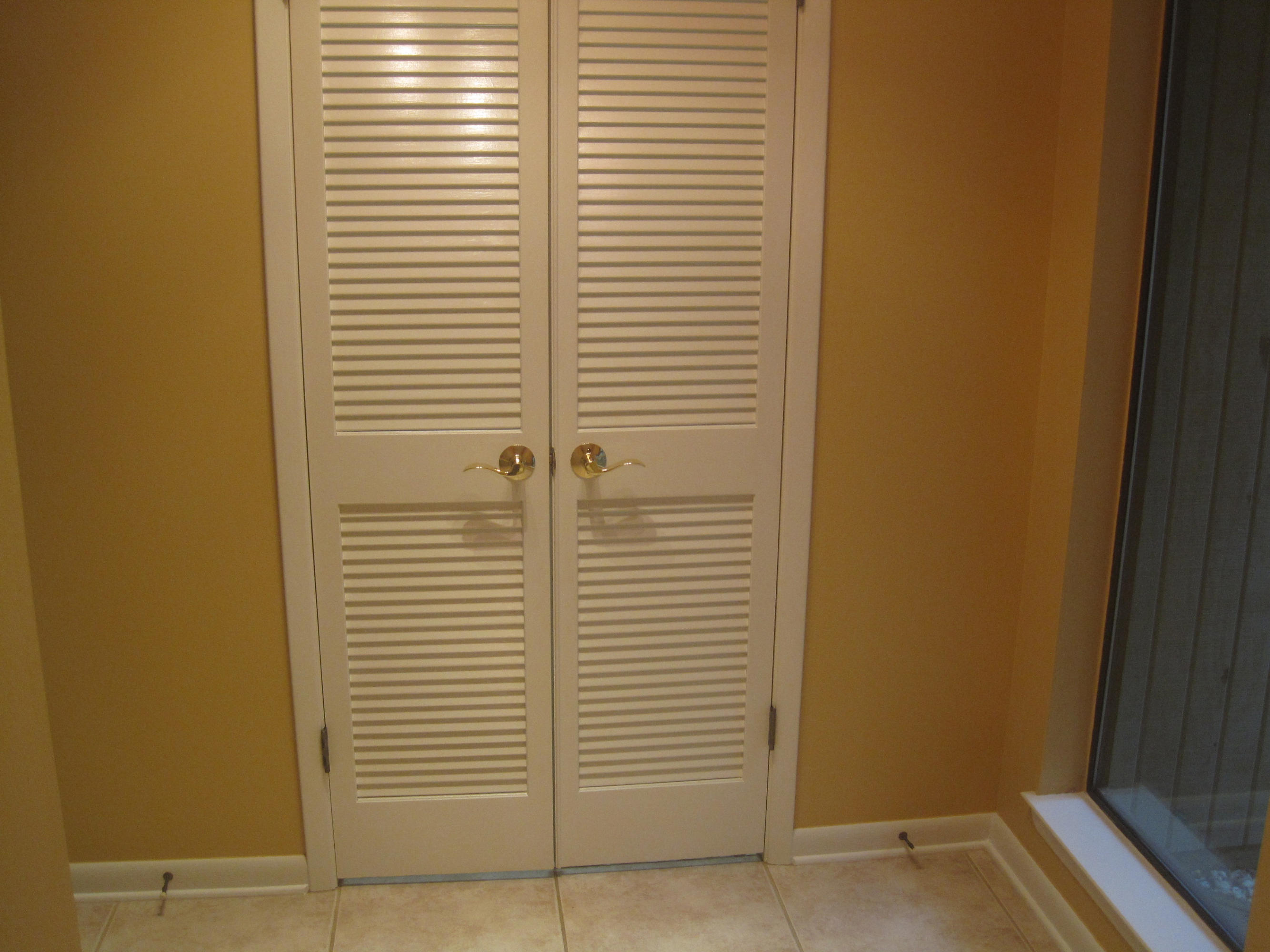 ROYAL OAK VILLAGE - Residential