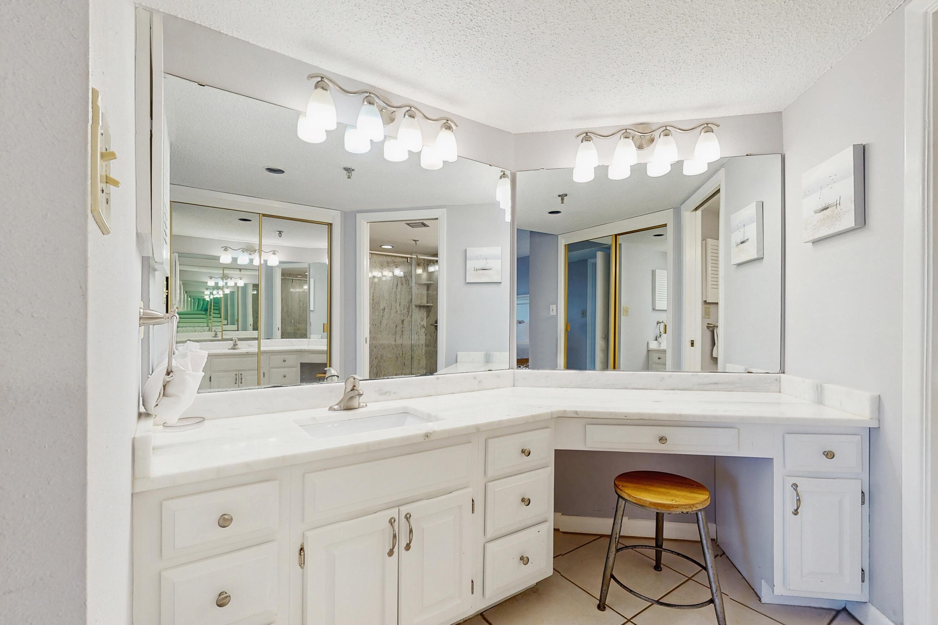 INLET REEF CLUB CONDO - Residential