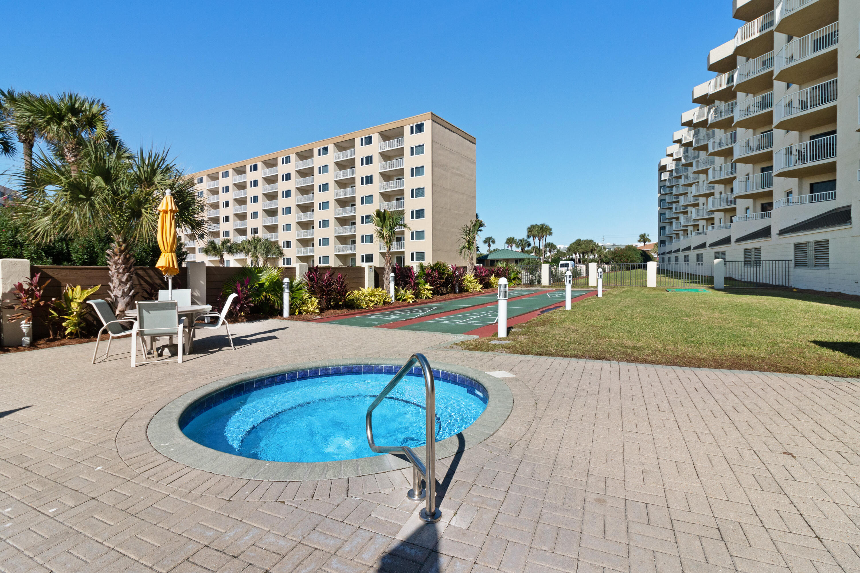 INLET REEF CLUB CONDO - Residential