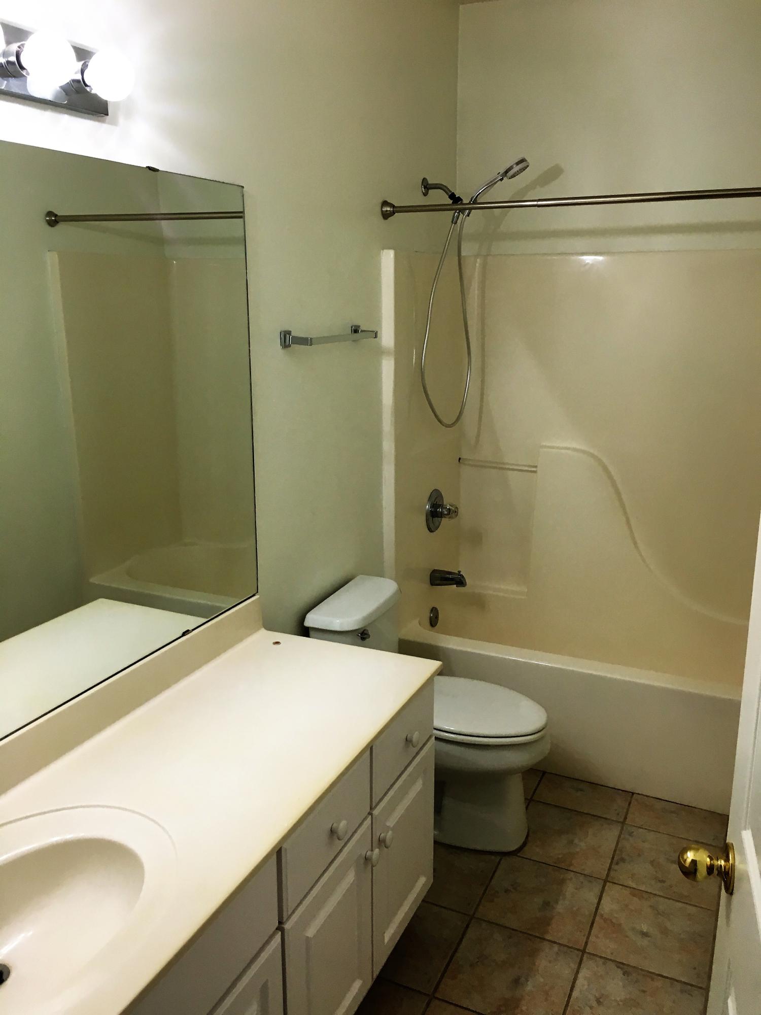 CROSSINGS AT BLUEWATER BAY - Residential Lease