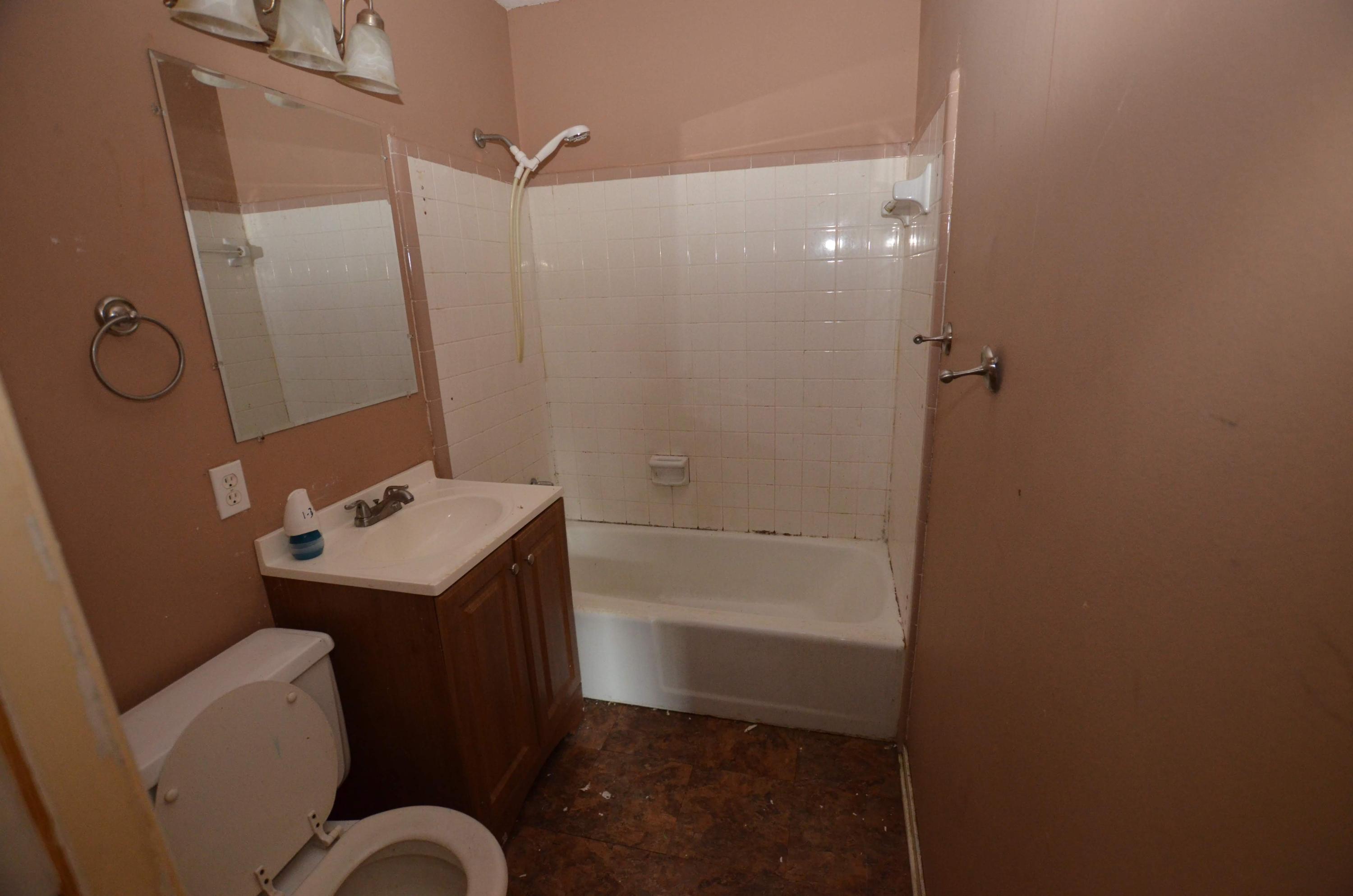 OAKLAND HEIGHTS - Residential