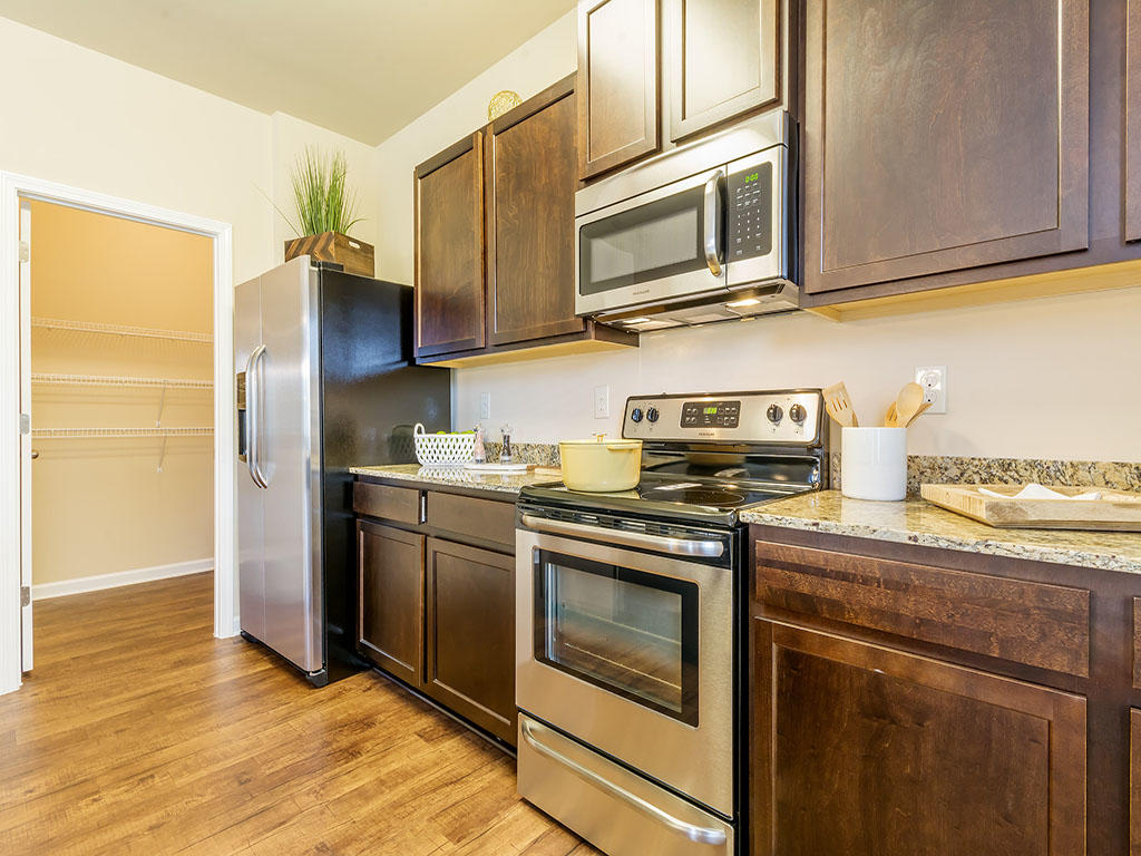 HAMMOCK BAY - MILL COTTAGES - Residential