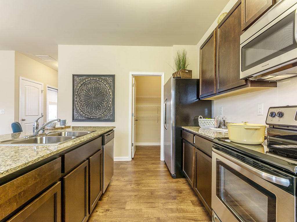 HAMMOCK BAY - MILL COTTAGES - Residential