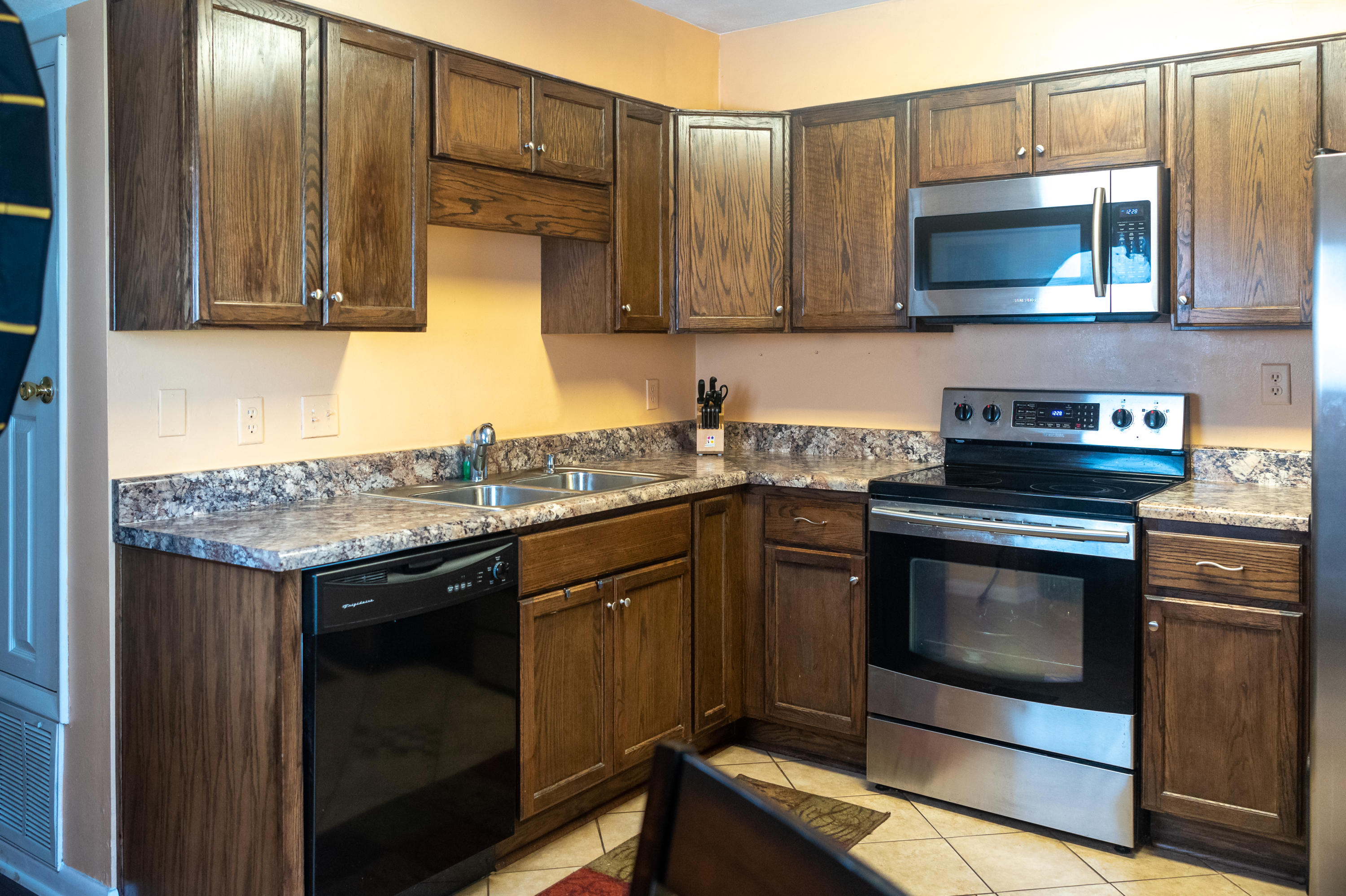 BROWNSVILLE STATION 111 - Residential