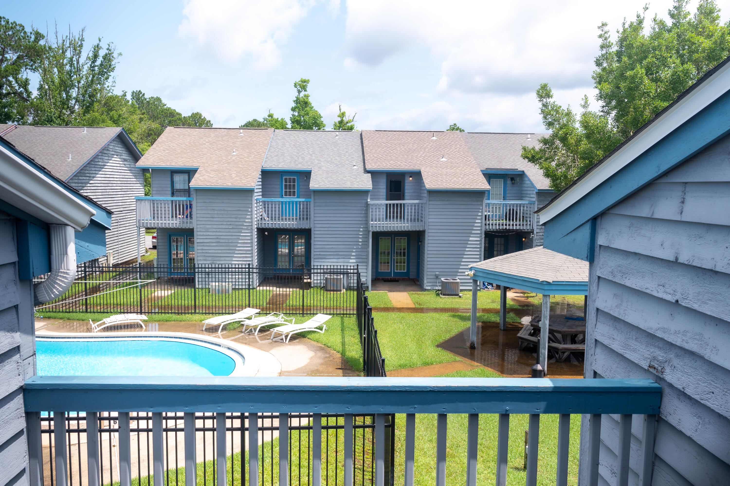 BROWNSVILLE STATION 111 - Residential