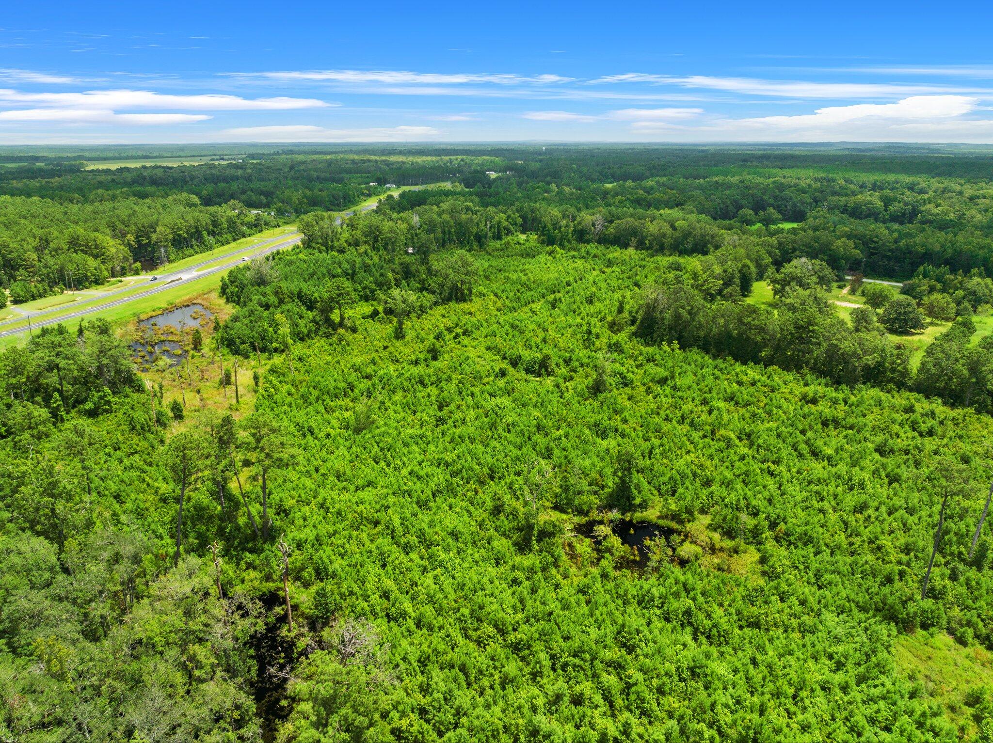 NO RECORDED SUBDIVISION - Land