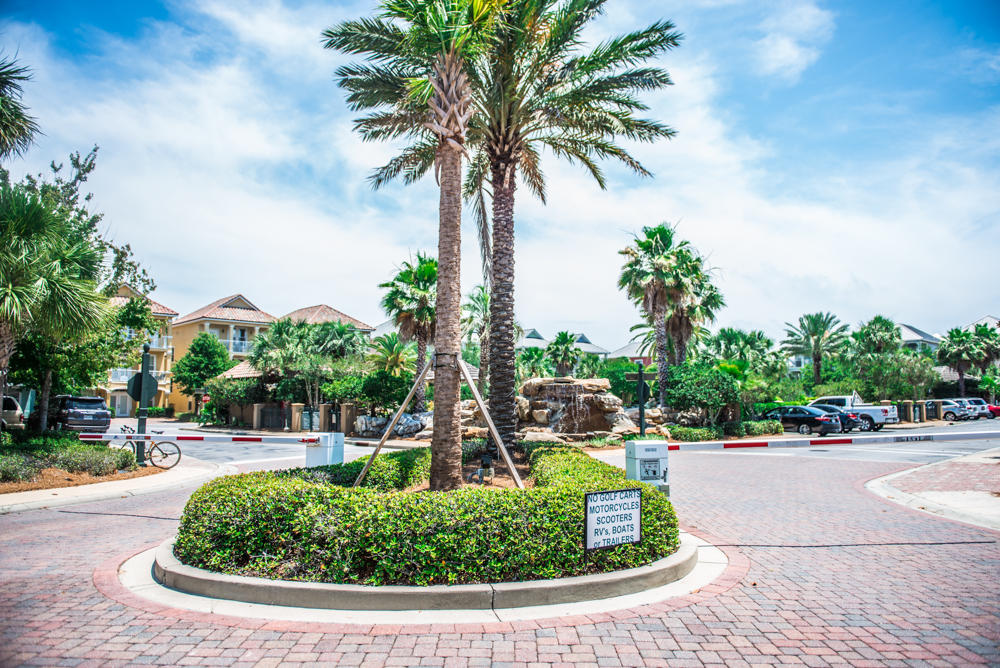 VILLAGES OF CRYSTAL BEACH - Residential