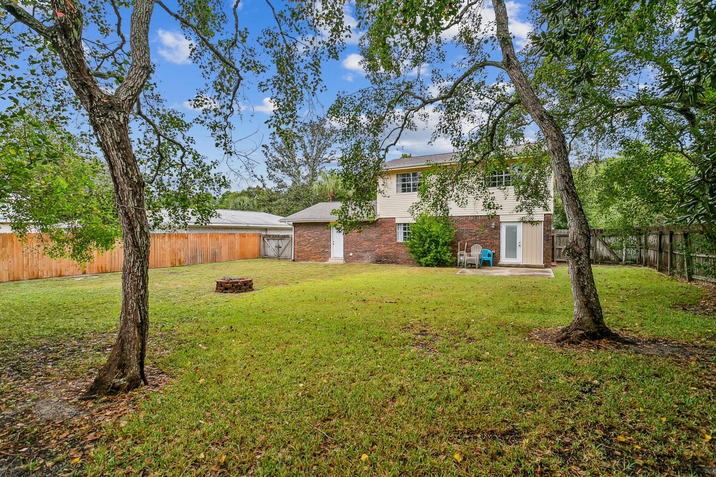 CASA LOMA S/D LOT 20 BLK 4 LESS W 3 FT - Residential