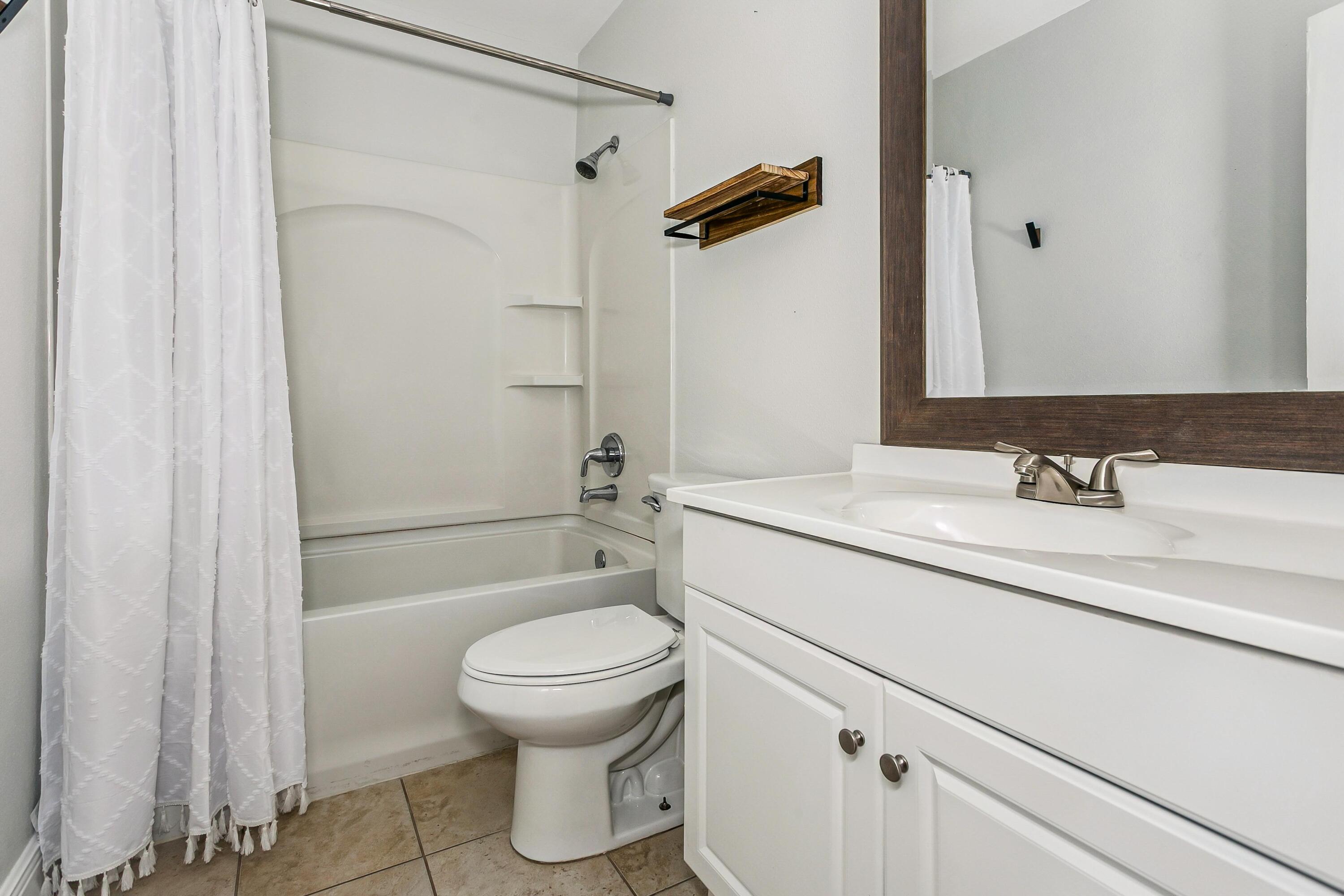 CASA LOMA S/D LOT 20 BLK 4 LESS W 3 FT - Residential