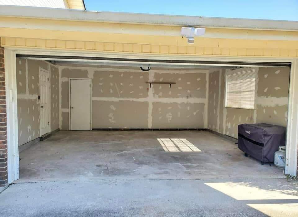 CASA LOMA S/D LOT 20 BLK 4 LESS W 3 FT - Residential