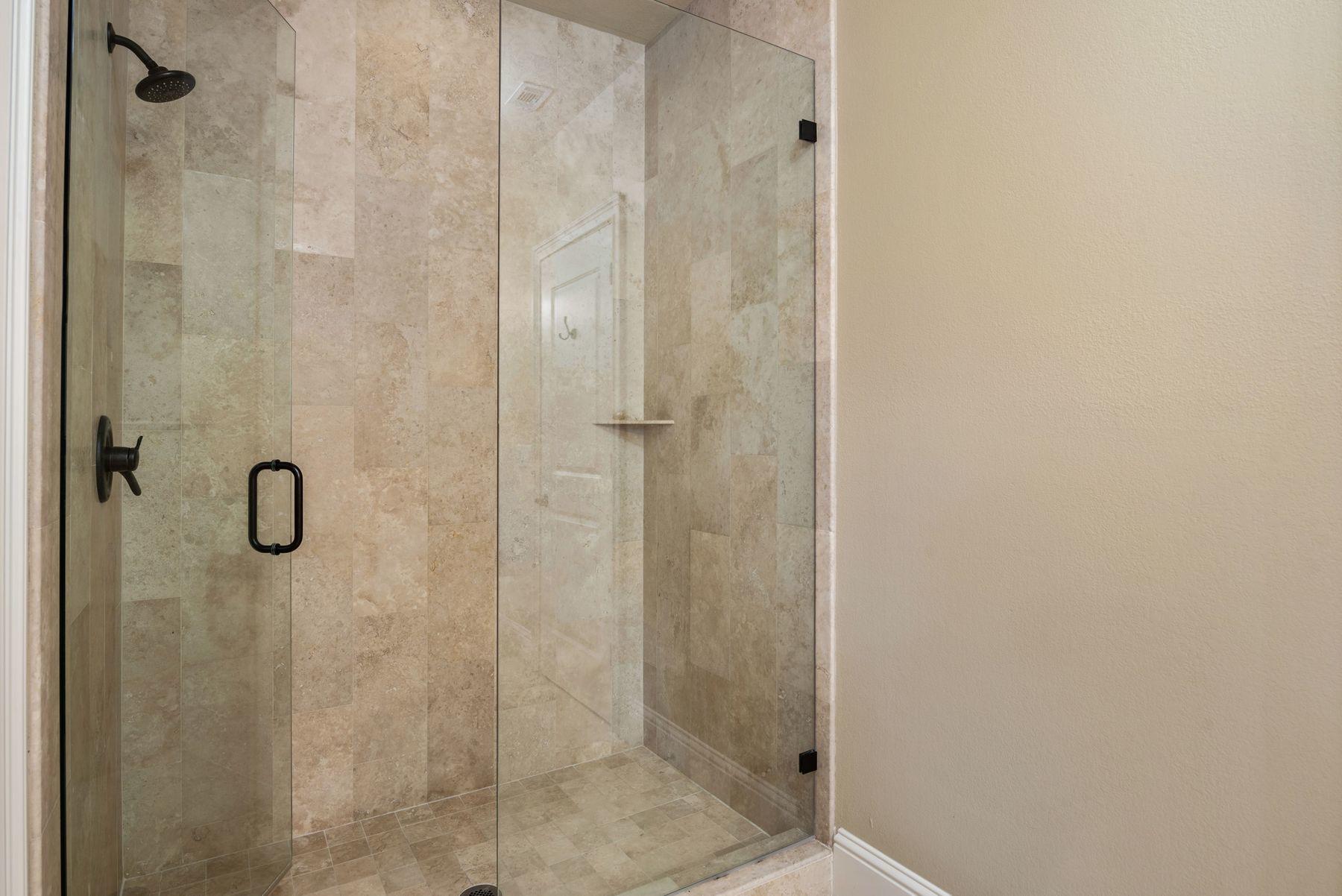 VILLA LAGO - Residential