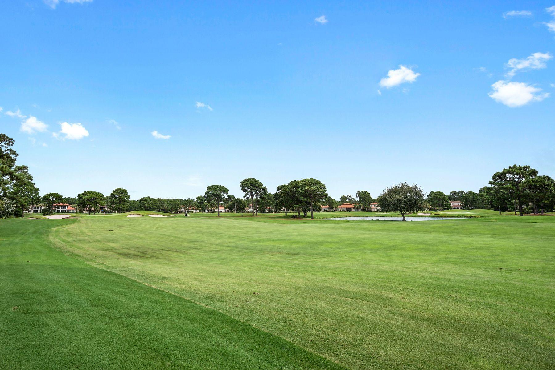 VILLA LAGO - Residential