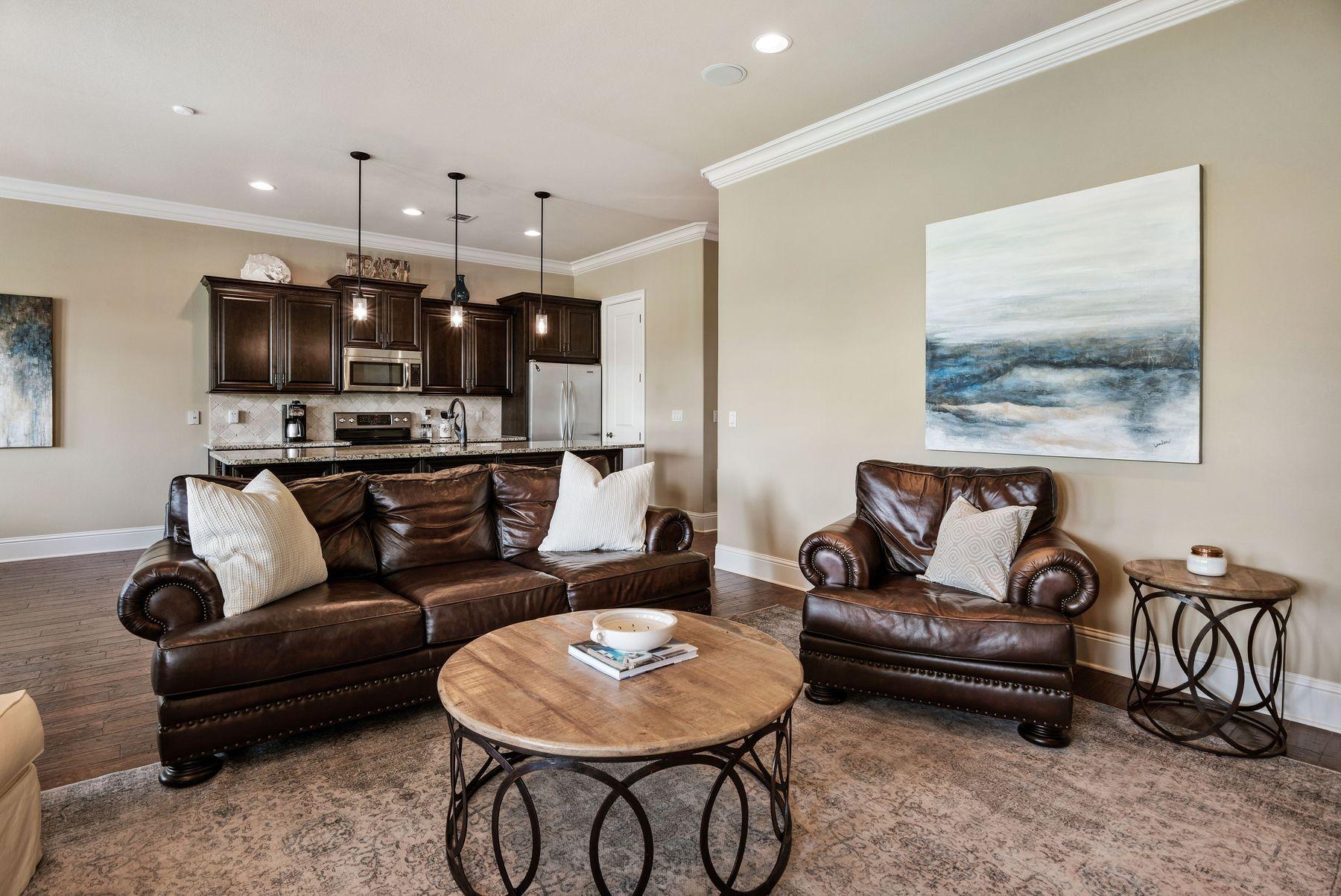 VILLA LAGO - Residential