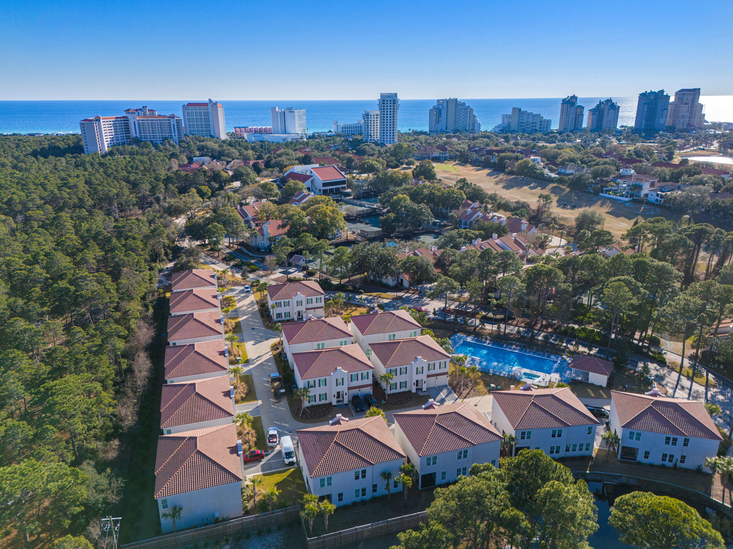 Grand Villas at Tops'l Beach Club - Residential