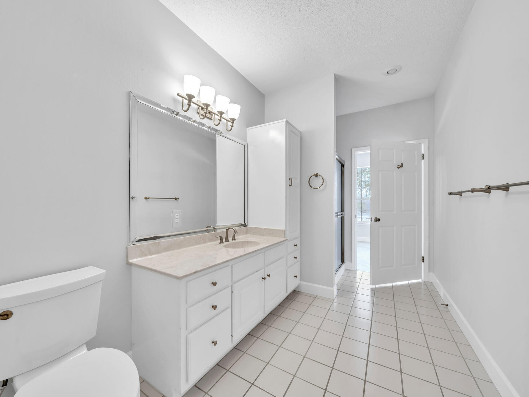 LAKE WAY VILLAS 3 - Residential