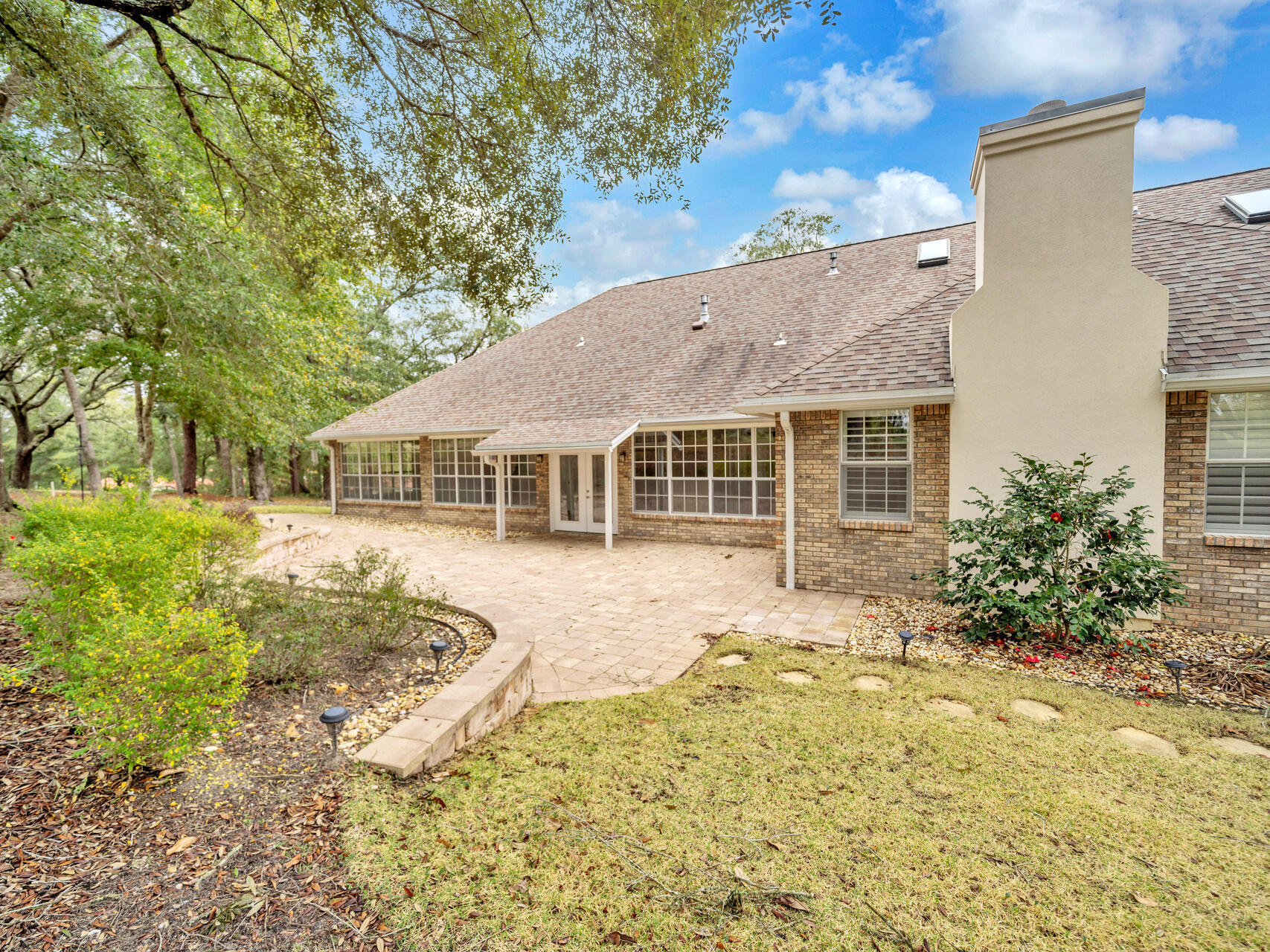 LAKE WAY VILLAS 3 - Residential