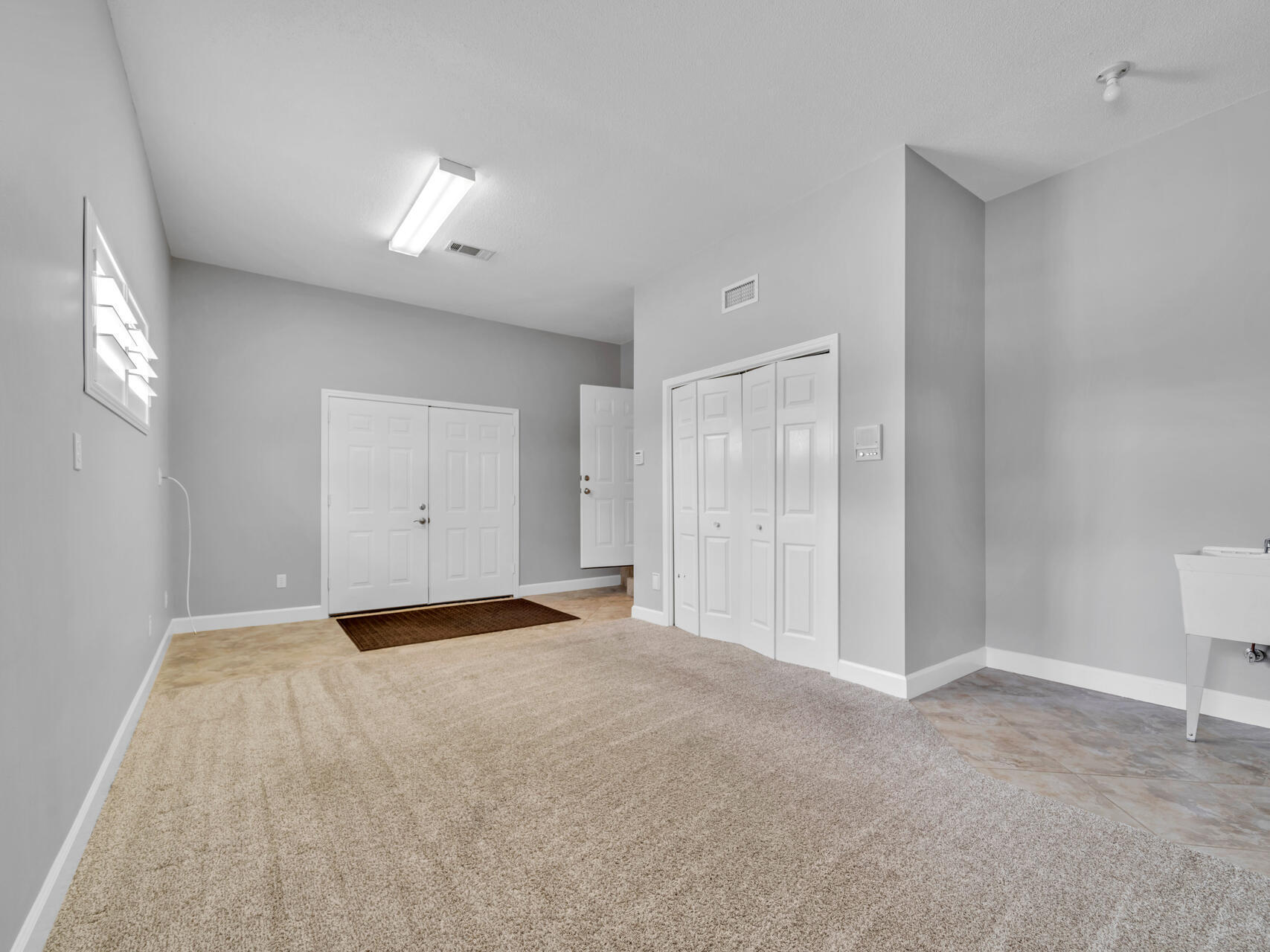LAKE WAY VILLAS 3 - Residential