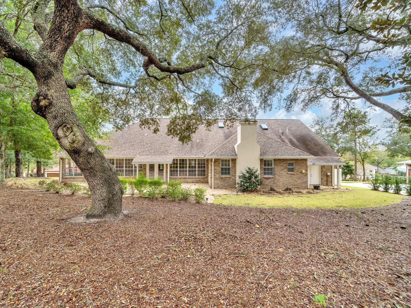 LAKE WAY VILLAS 3 - Residential