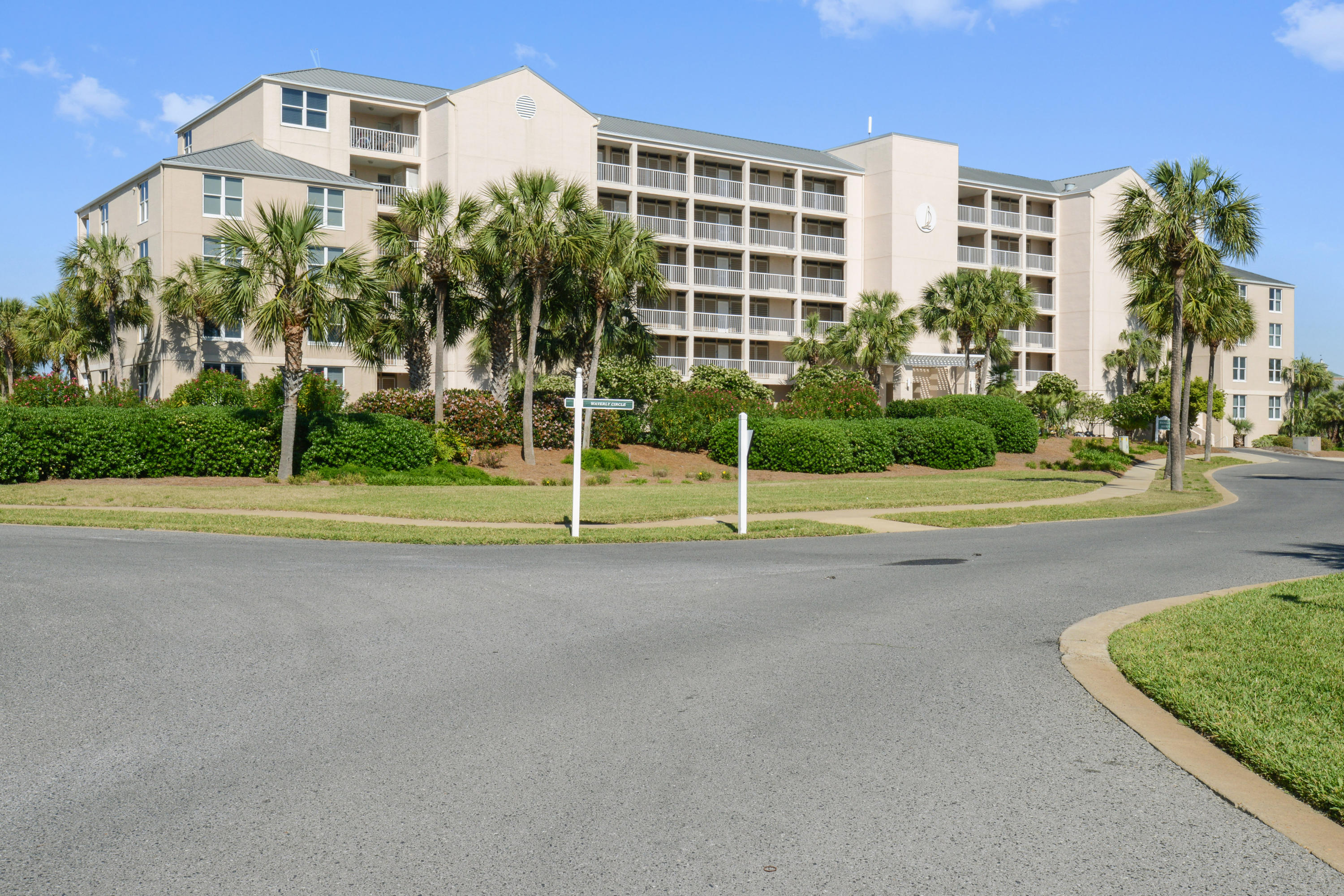 MAGNOLIA HOUSE - Residential