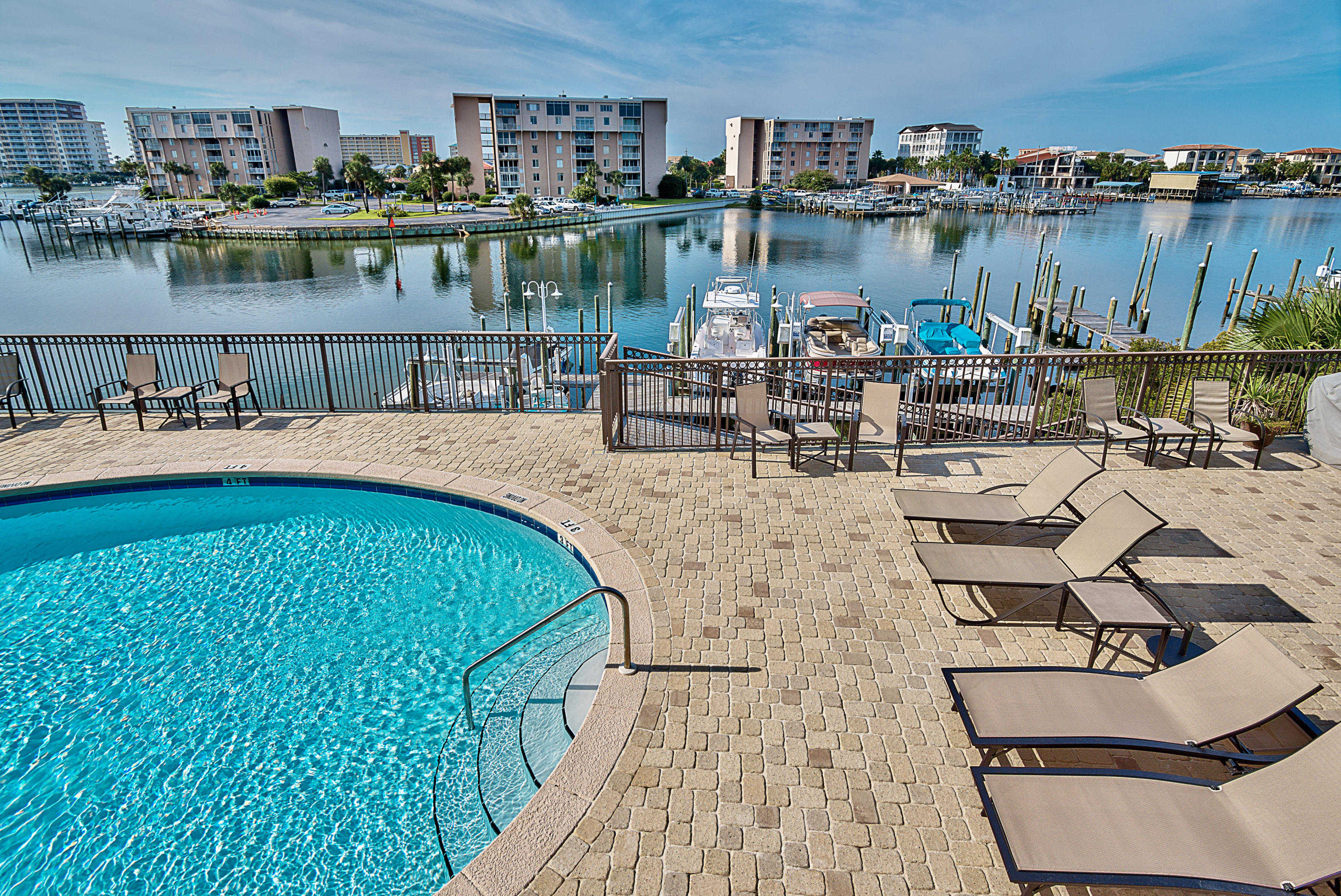 HARBOR PLANTATION - Residential