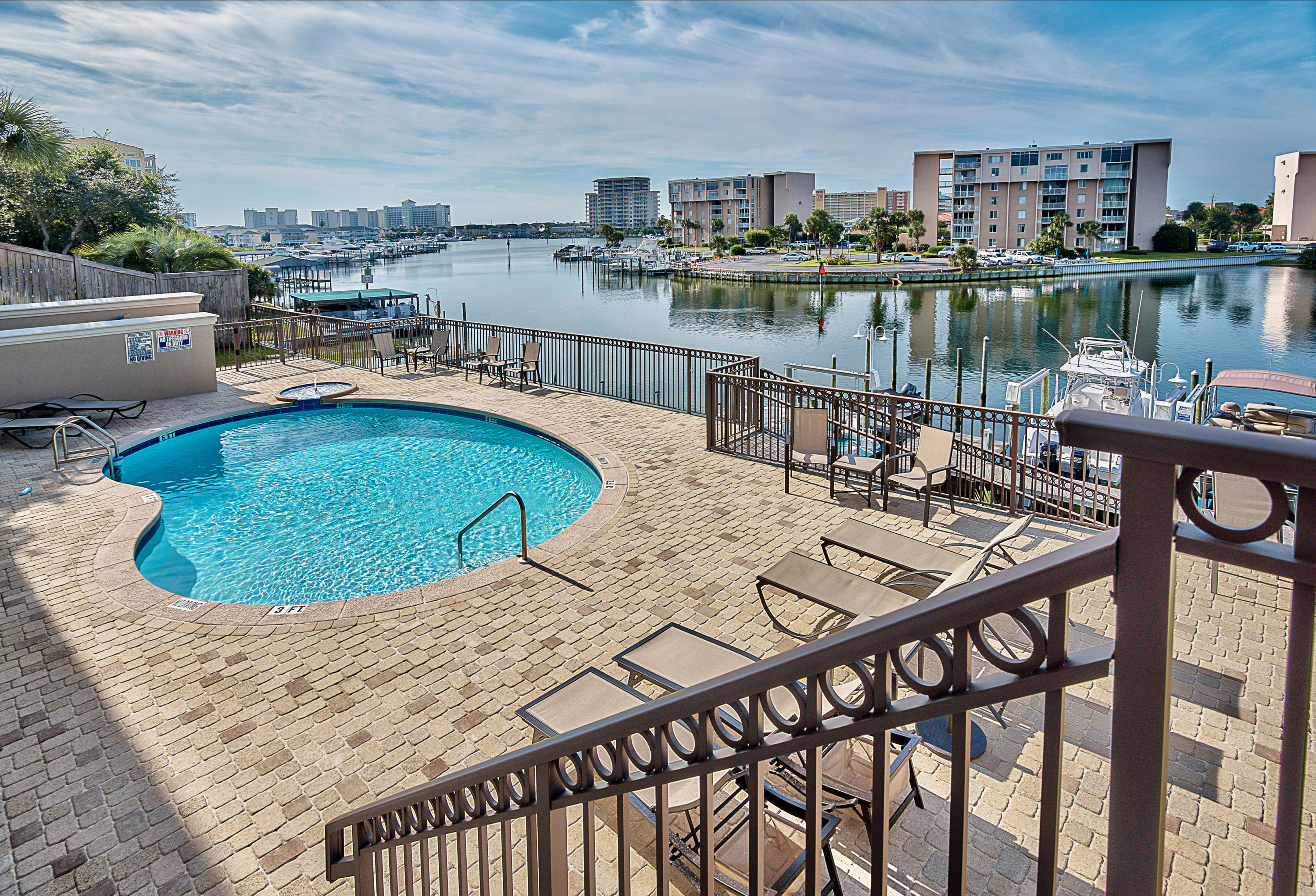 HARBOR PLANTATION - Residential